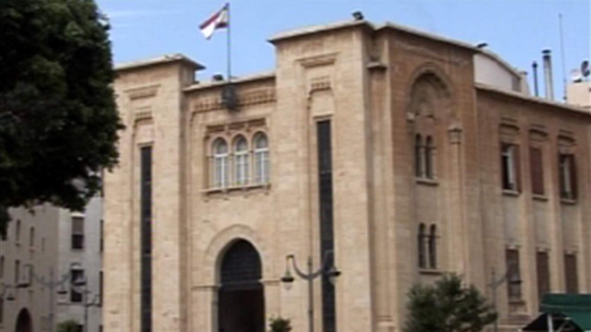 REPORT: Extending the Parliament's mandate sparks controversy
