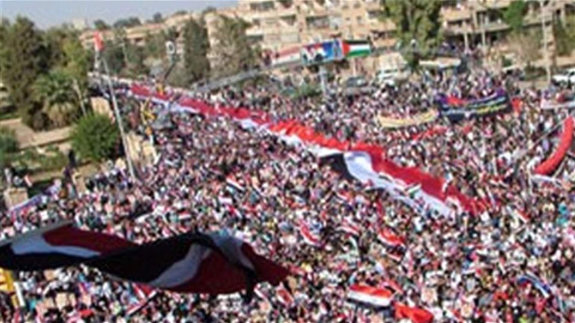 Huge Masses in Deir Ezzor while Arab League waits for Syrian response 