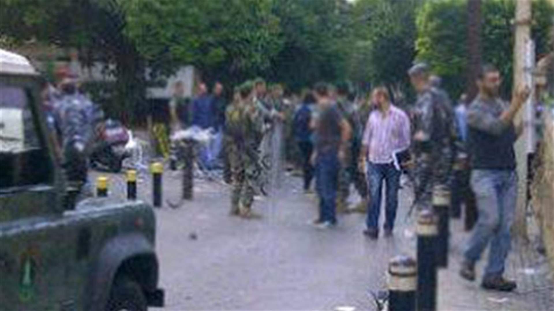 6 injured in LAU clashes, university suspends classes until tomorrow 