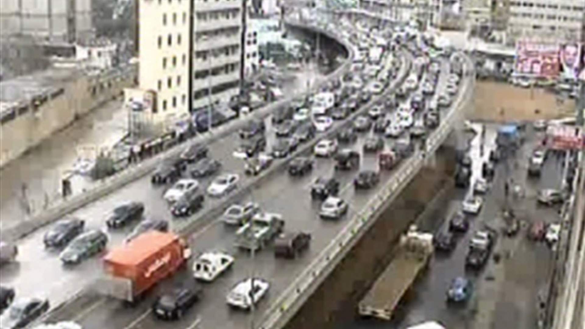 Heavy rains drown roads in Lebanon and snow cuts off Aynata-Arz road 