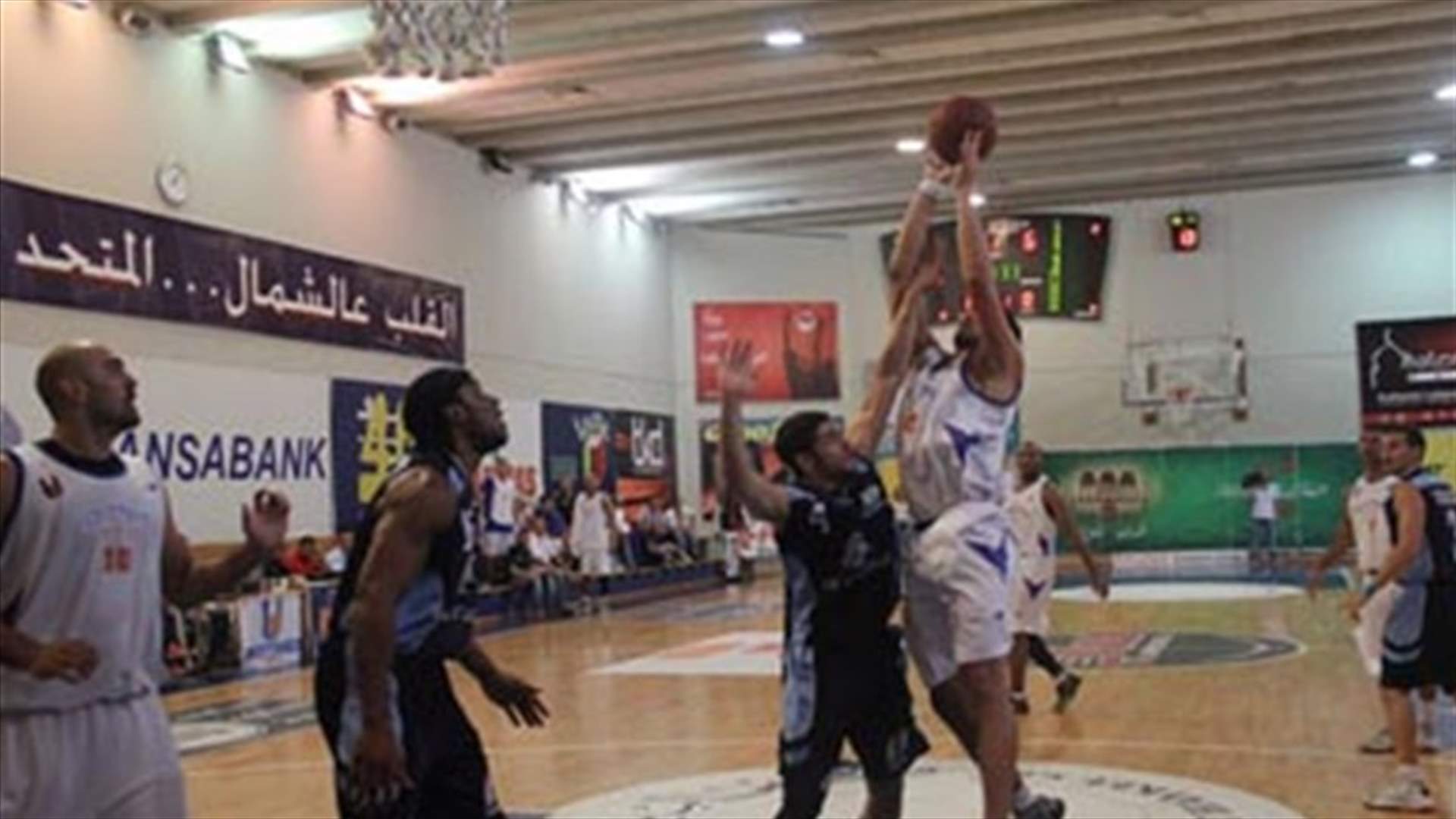 المتحد يحسم السلسلة و يتأهل إلى المربع الذهبي
