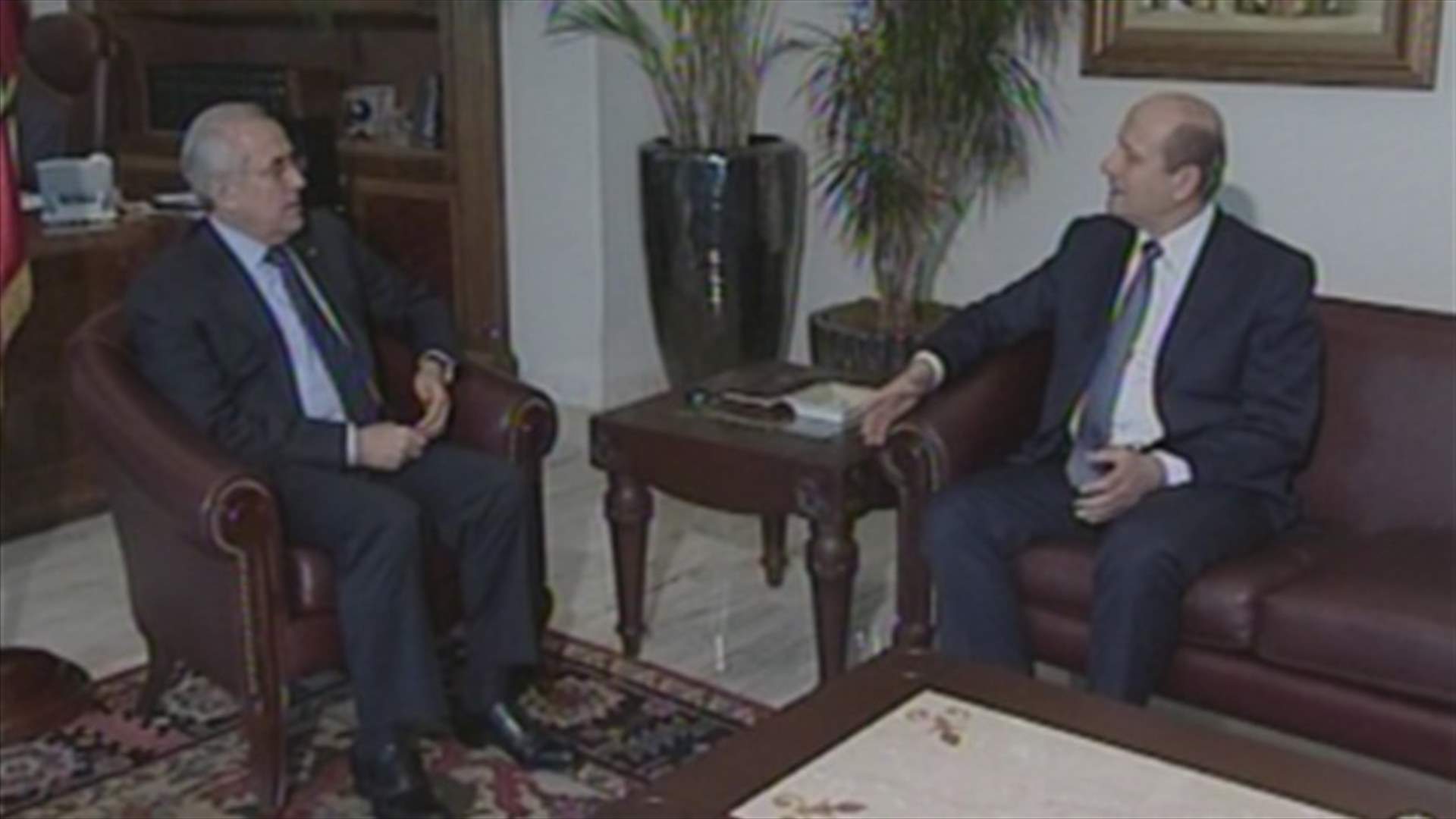 Obama to Sleiman: US support holding international conference to solve Syrian refugees issue