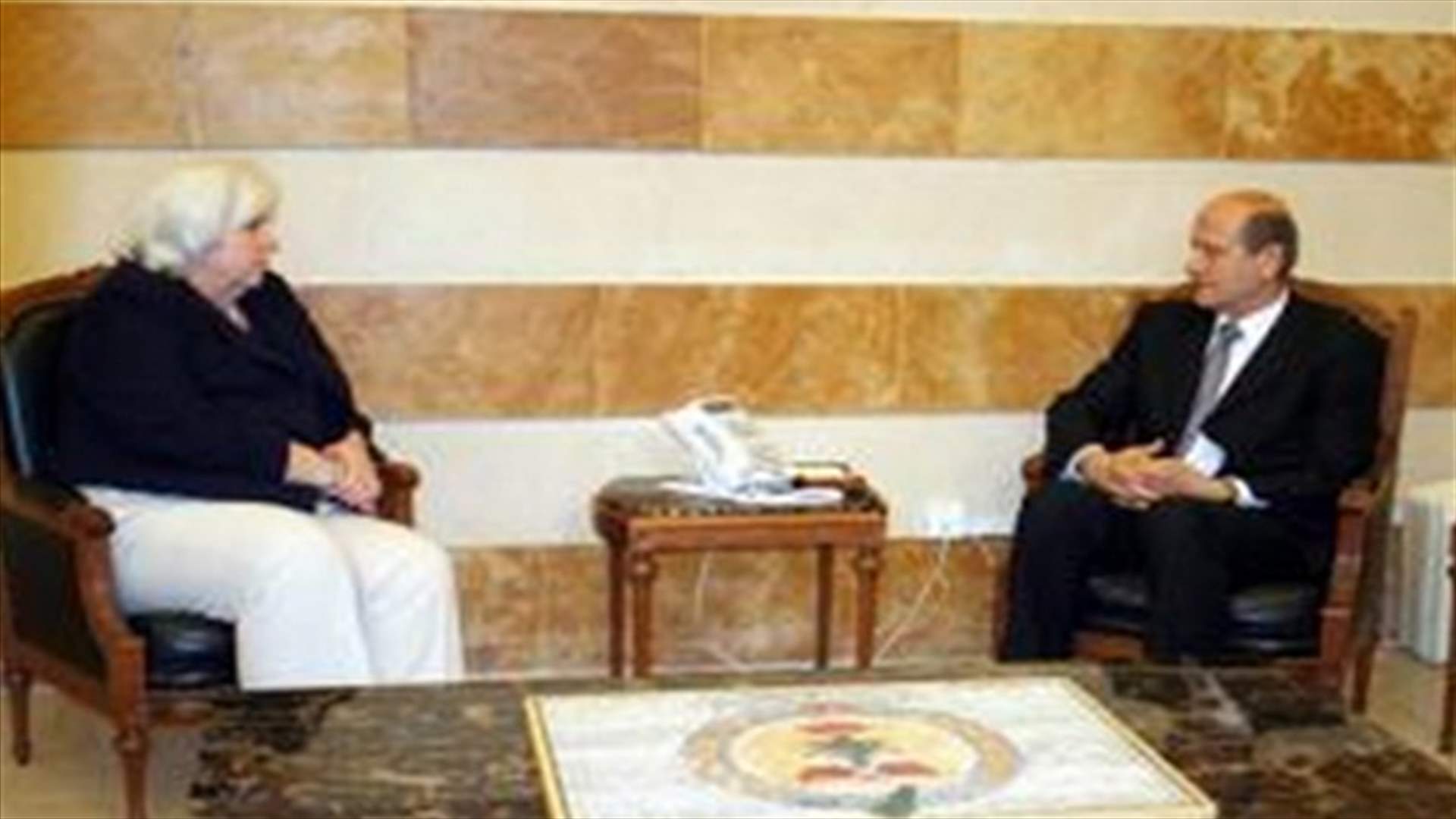 كونيللي تلتقي شربل: قلقون من العنف في طرابلس