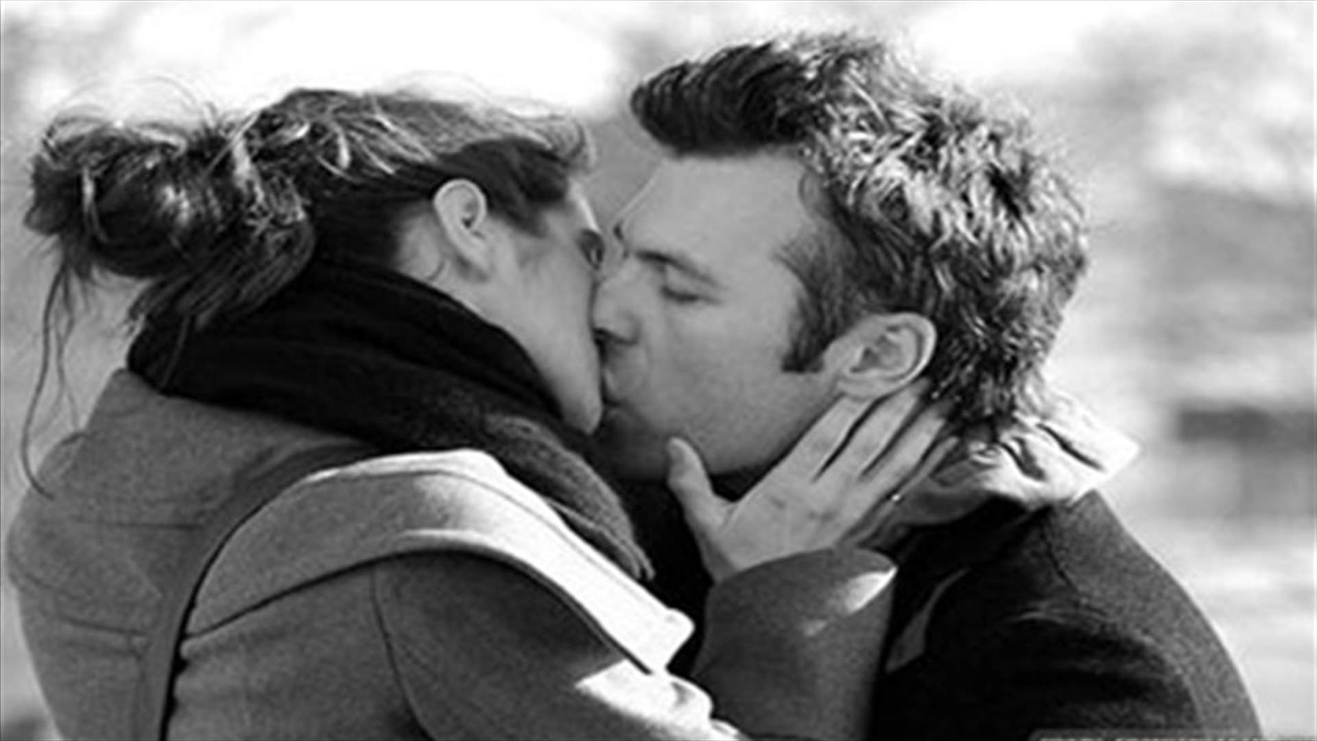 "French kiss" finally enters French dictionary