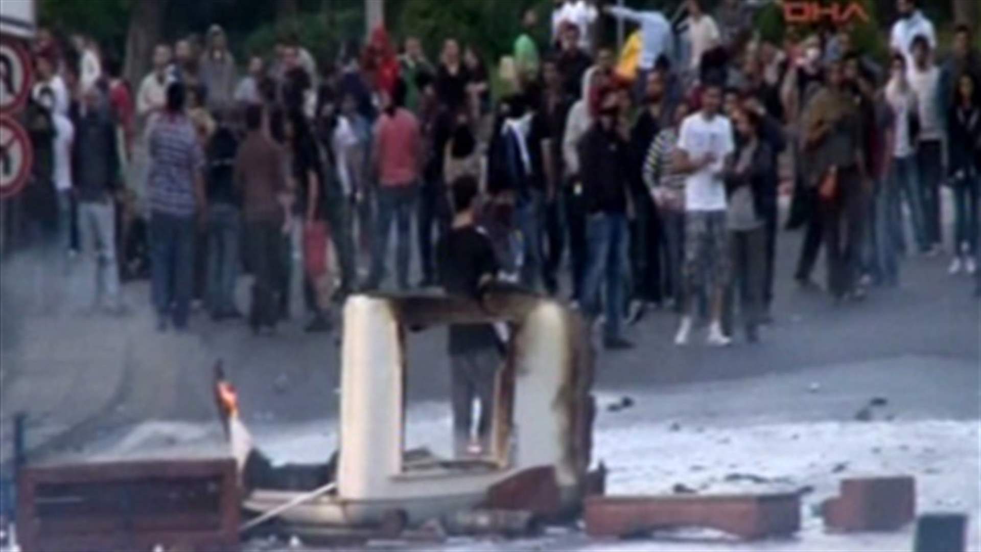 REPORT: Turkish police leave Istanbul square