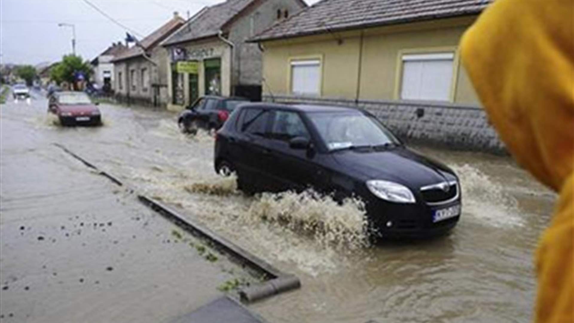 Hungary braces for worst flood in 50 years 