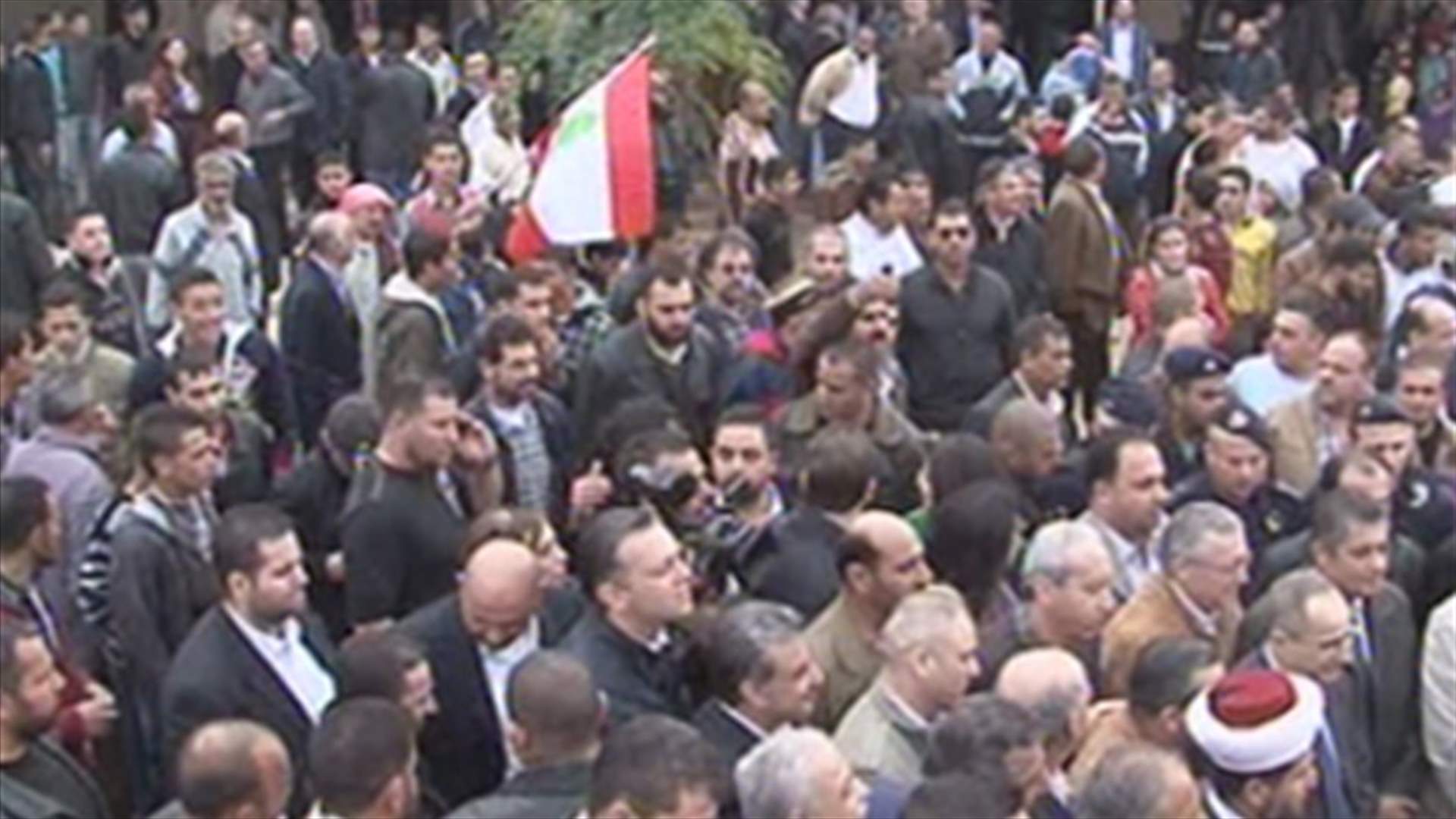 وفد من 14 آذار زار وادي خالد تضامناً مع النازحين