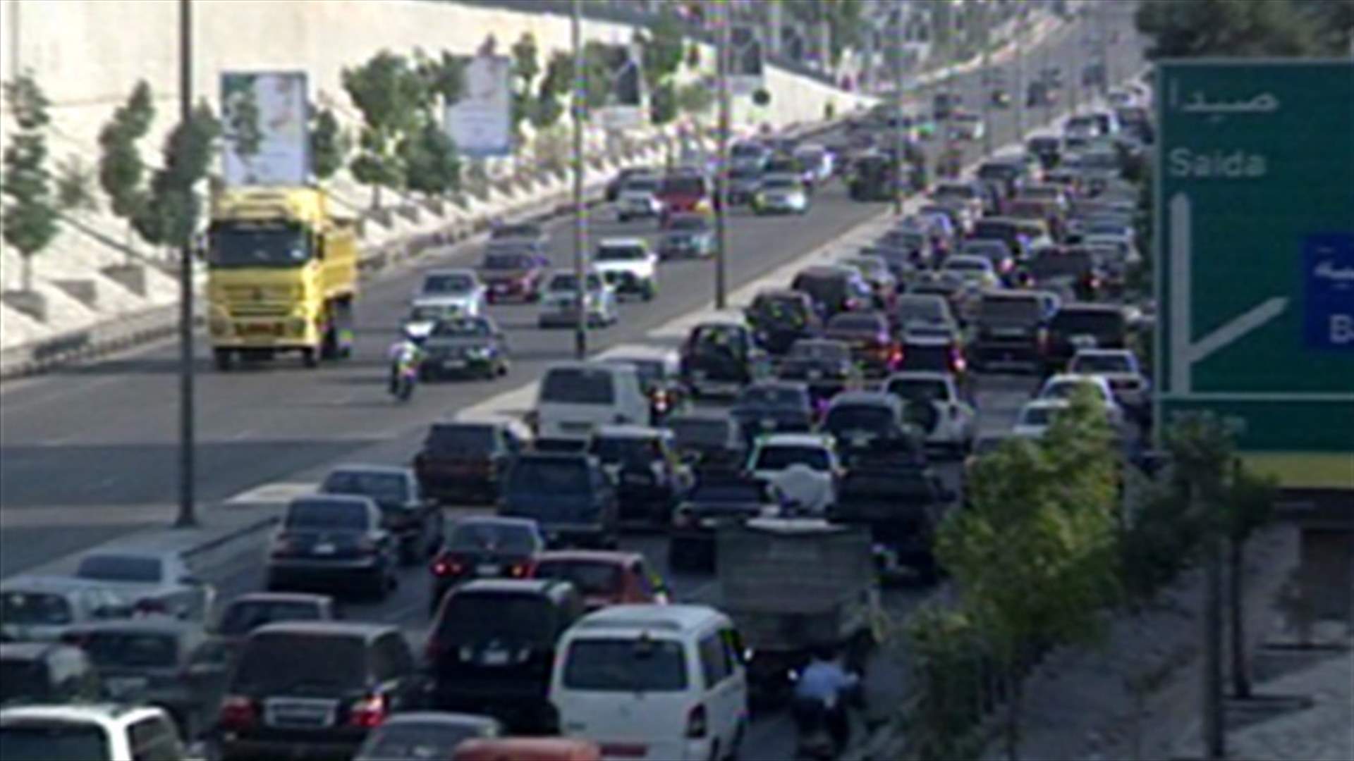 عشرات الموقوفين بسجن رومية بدأوا إضراباً عن الطعام
