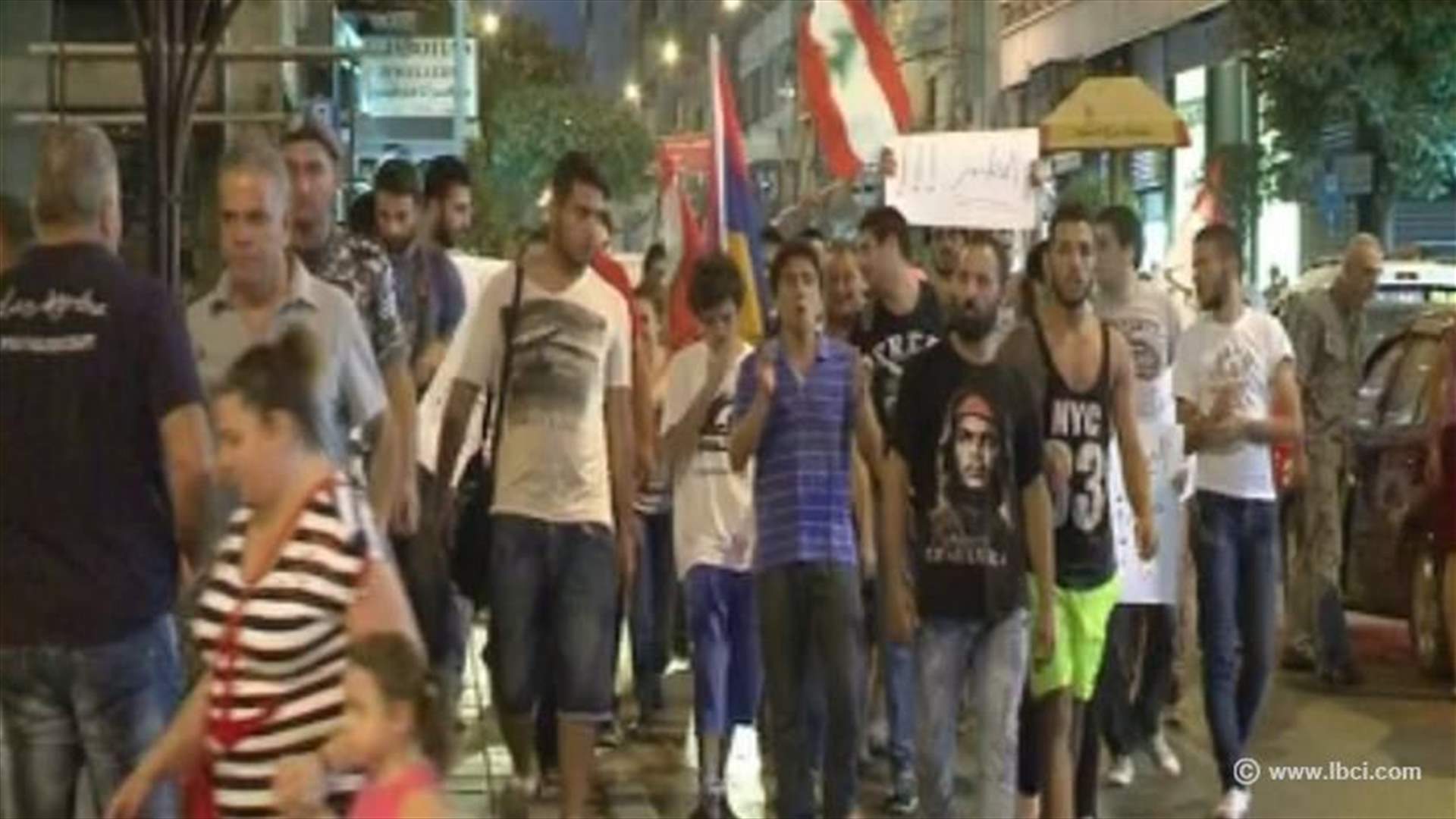 في برج حمود... مواقف شعبية رافضة لإعادة فتح المكب