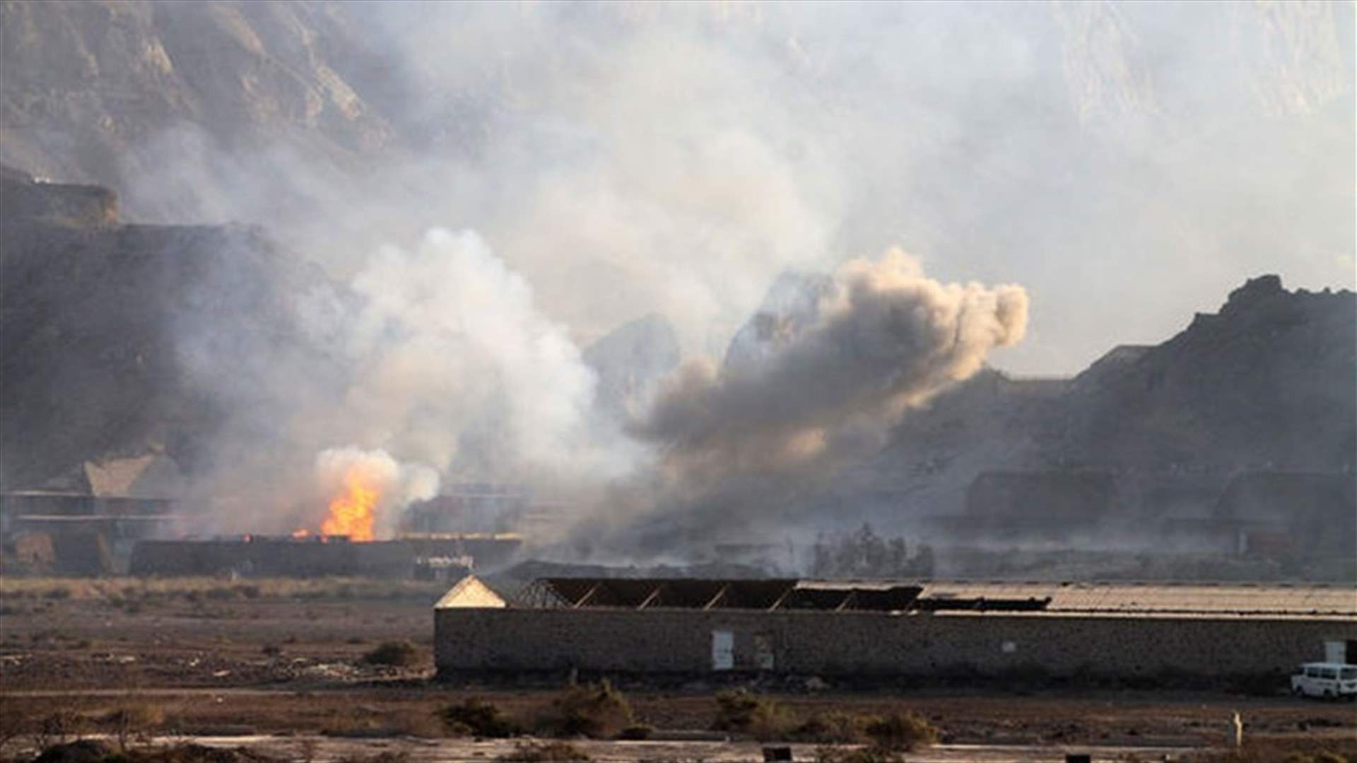 Saudi-led warplanes pound Yemen's interior ministry in Sanaa