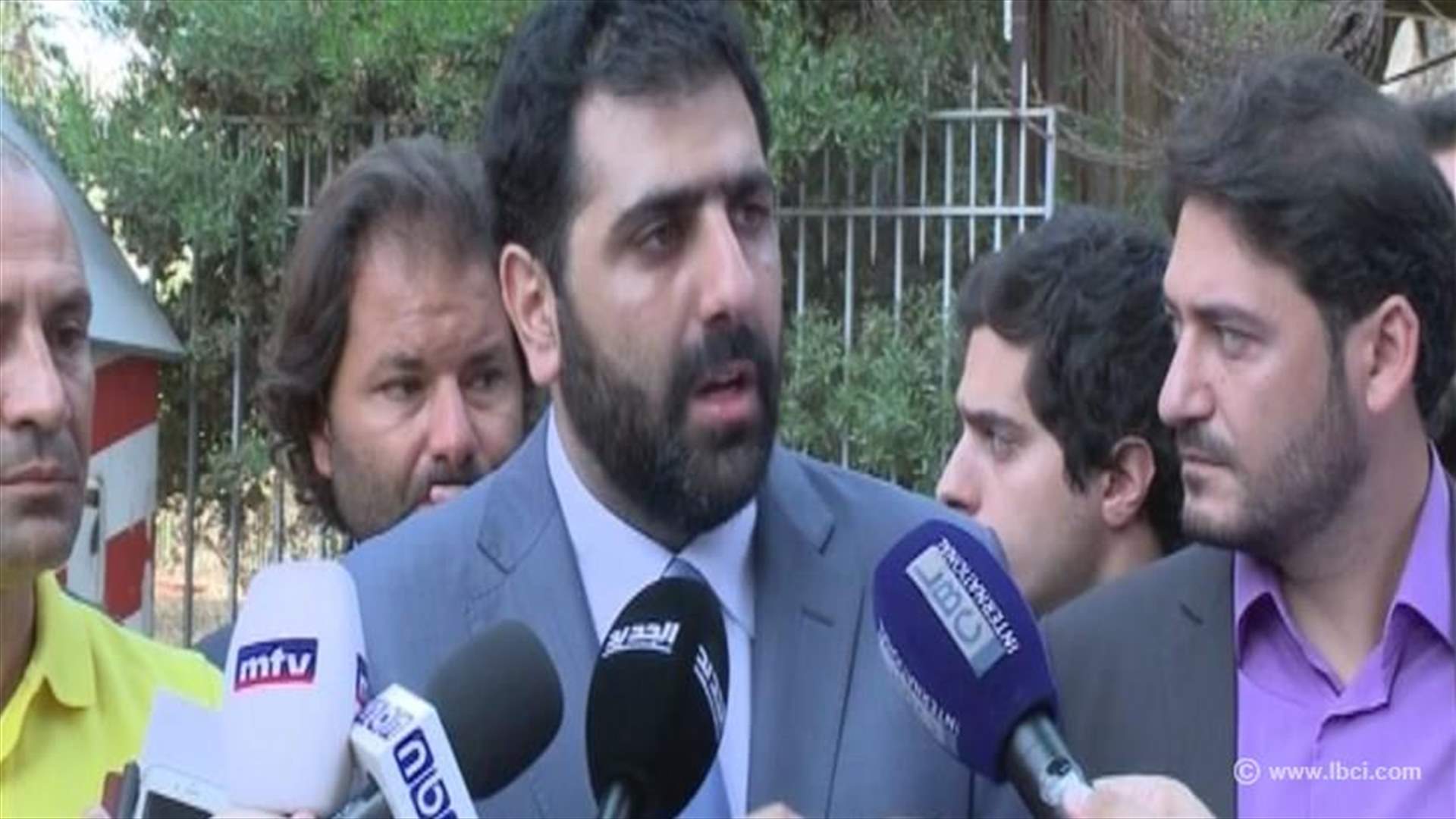 وقفة لمحامين مستقلين أمام قصر العدل للمطالبة بمحاسبة الفاسدين