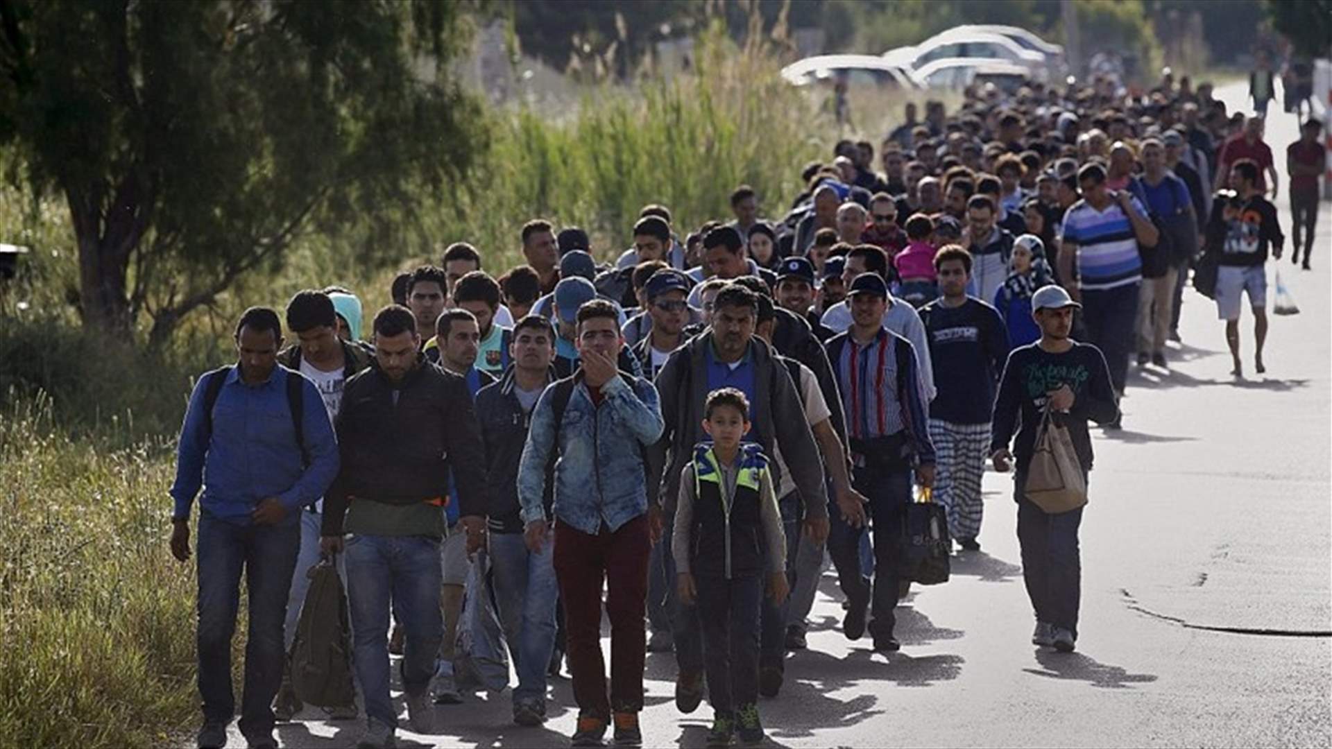 Migrant influx to Greece's Lesbos continues for second day
