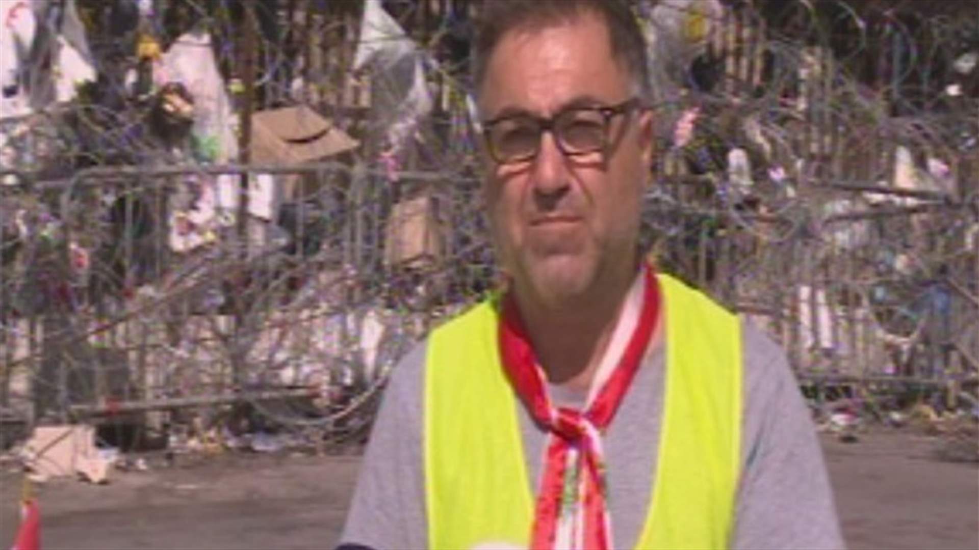 المتظاهر نور الدين يدعو مجموعات الحراك الى الاتحاد