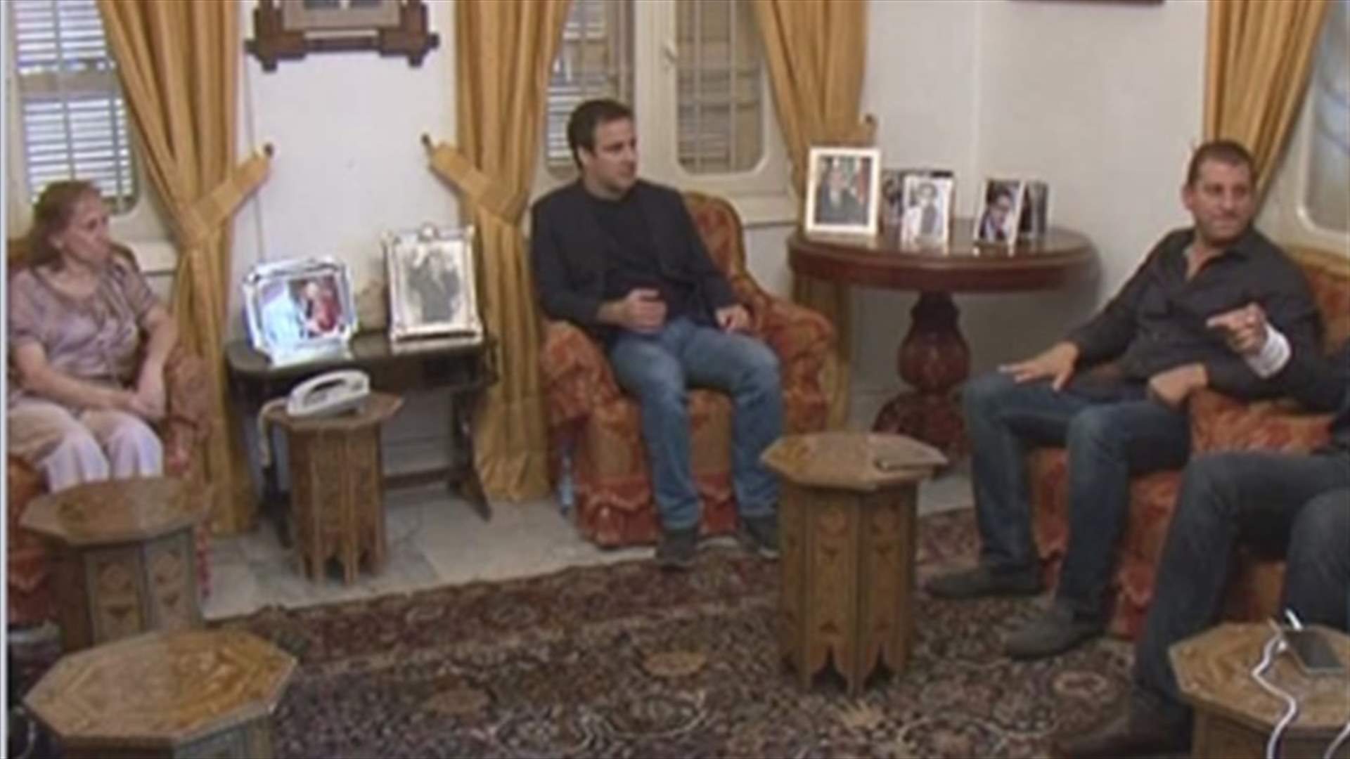 استقبال لميشال الدويهي في منزله في زغرتا