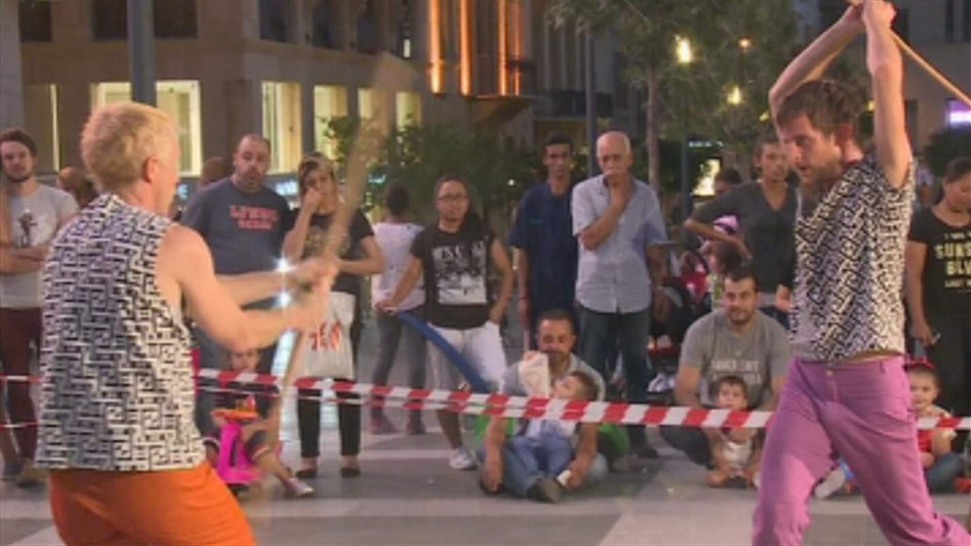 "مخلوق"...في مهرجان بيروت لعروض الشارع