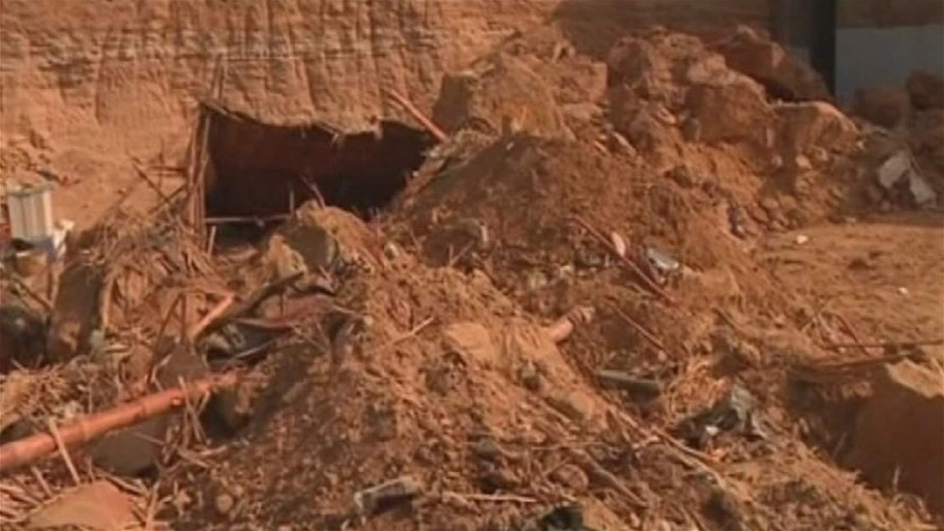 مقتل 13 شخصاً بانزلاق للتربة في كراتشي