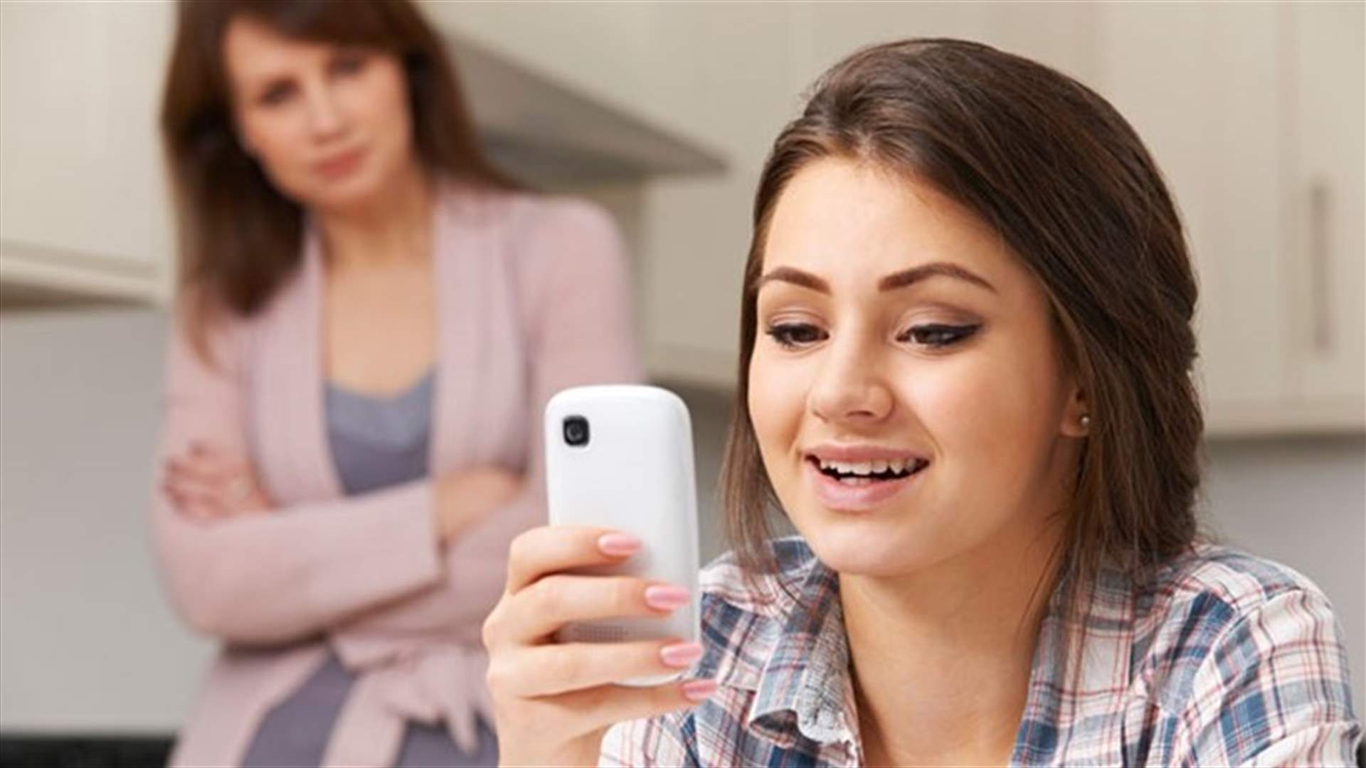 5 تطبيقات لمراقبة نشاط أولادكم على الهاتف
