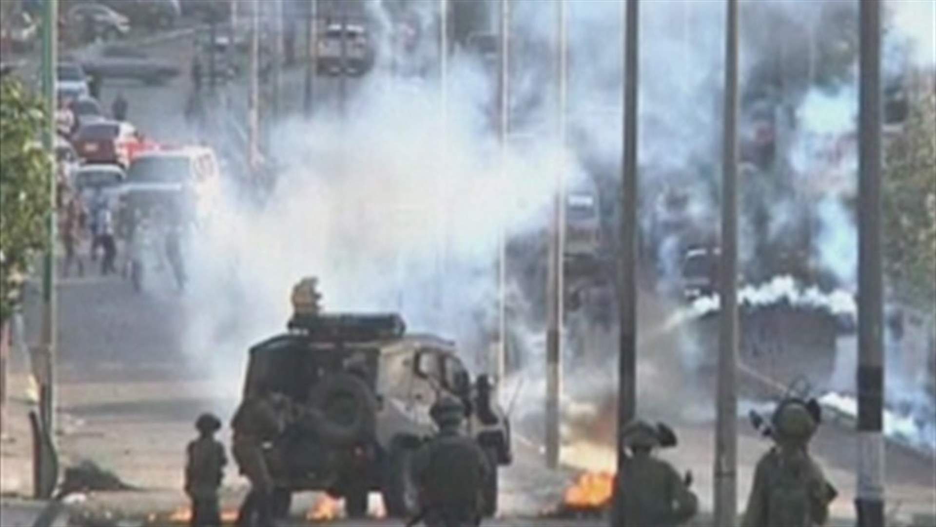 فلسطينيون يهاجمون اسرائيليين في موقع "قبر يوسف" في الضفة الغربية