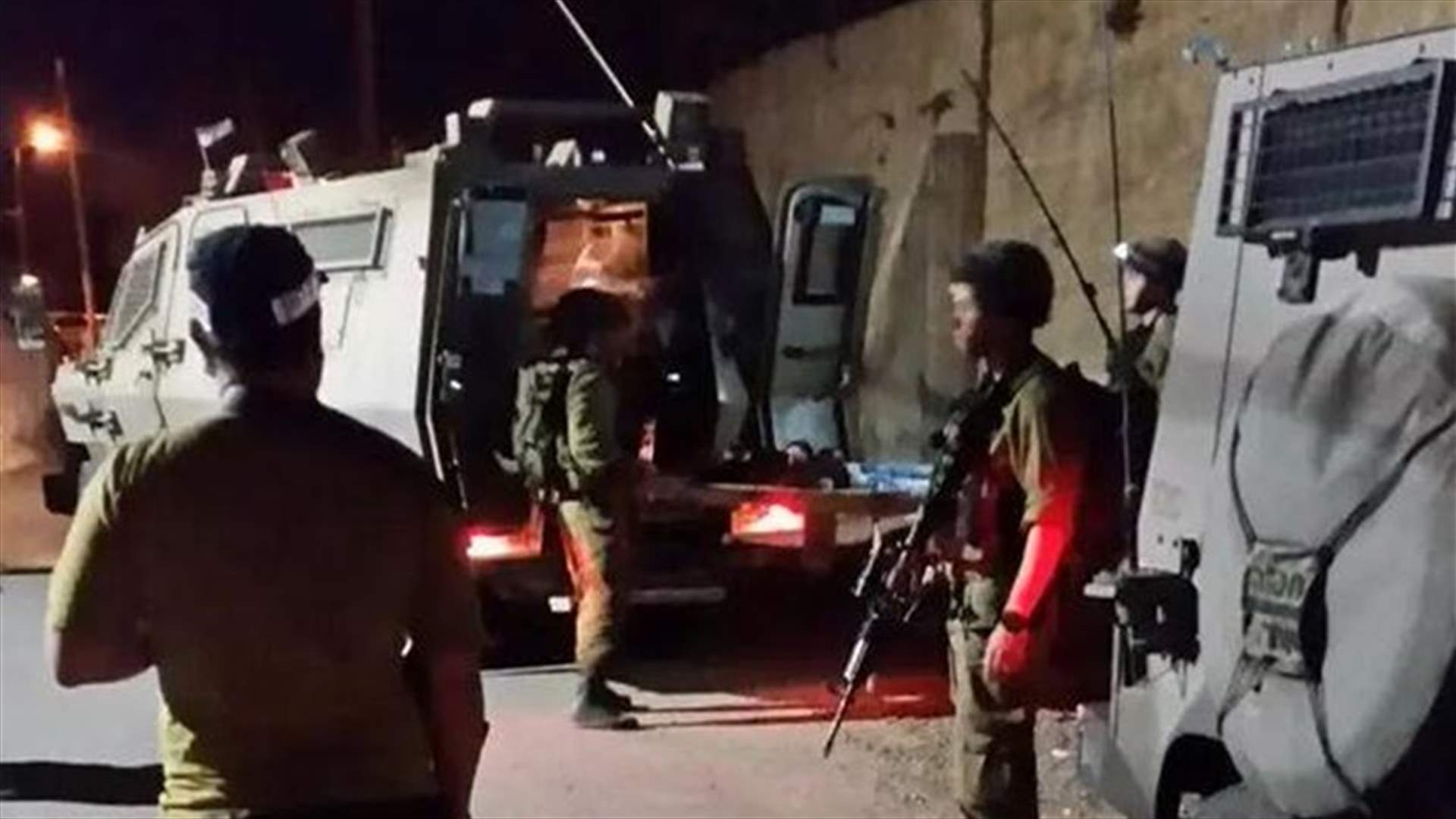 مقتل فلسطينيين إثر هجوم بالسلاح الأبيض في الخليل