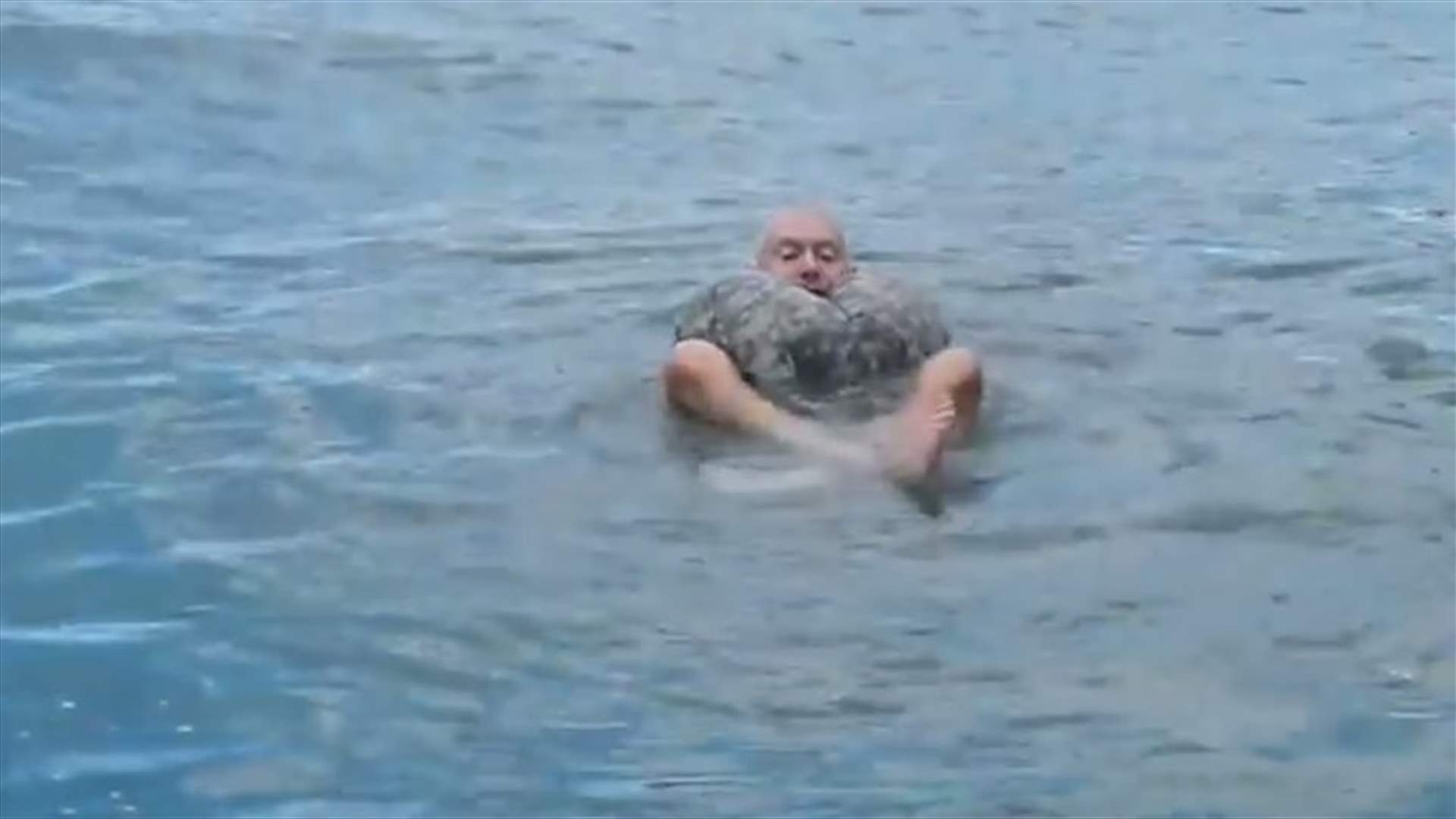 [VIDEO] How To Survive The Ocean Using Only Pants As A Life Vest 