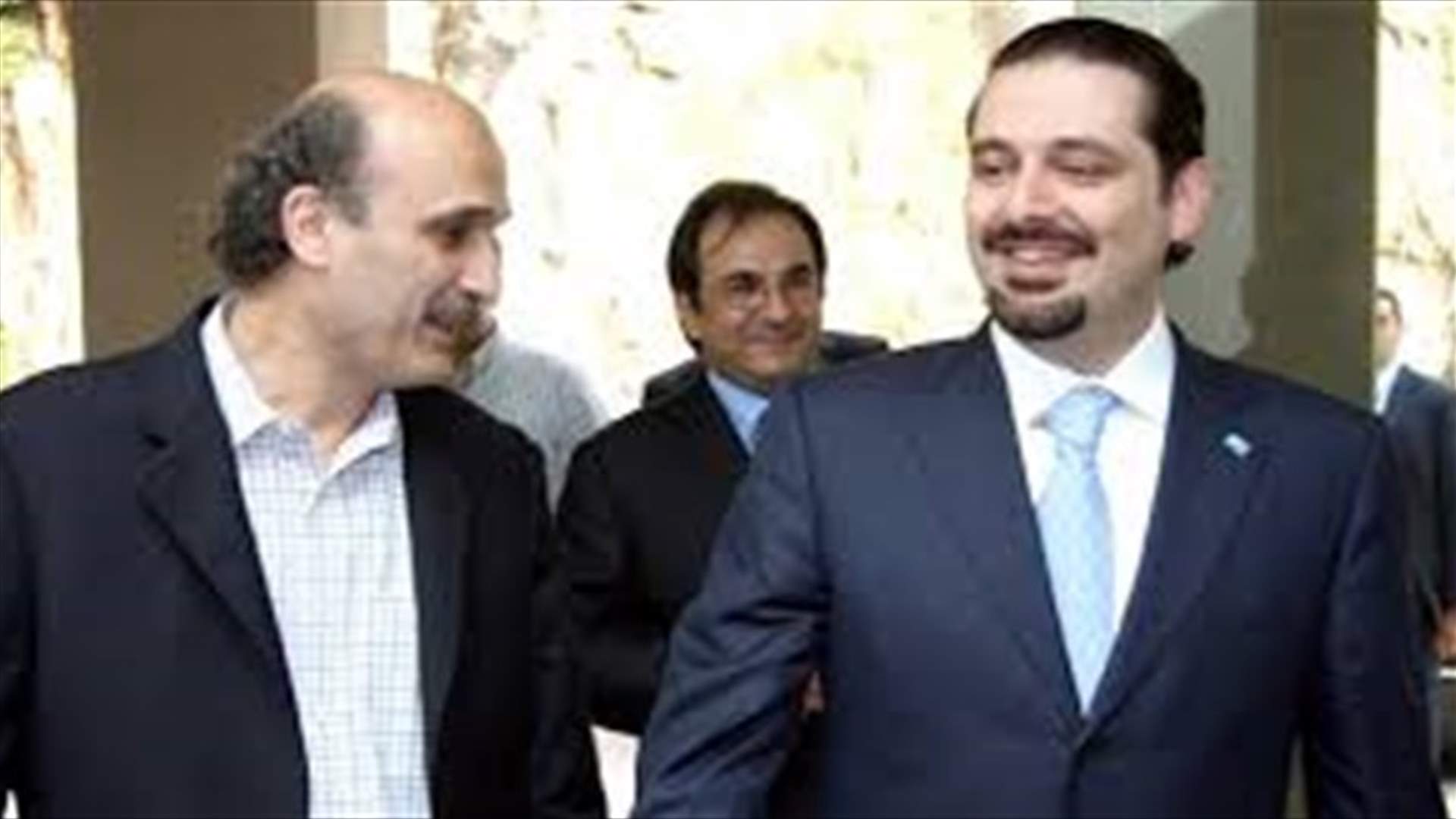 الأخبار: "المستقبل" مستاء من جعجع 