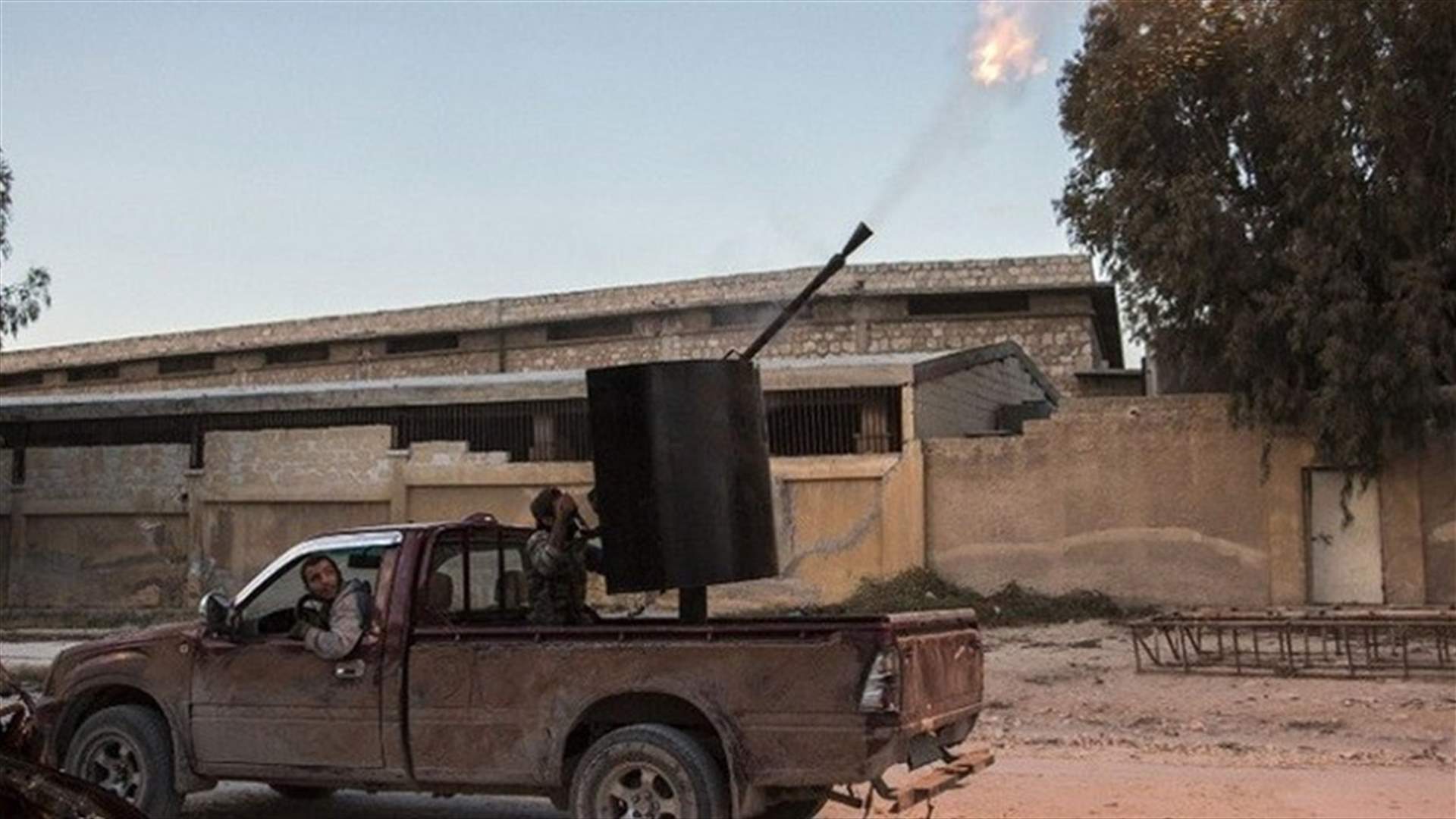 الجيش السوري ينجح بفك الحصار عن مطار كويرس