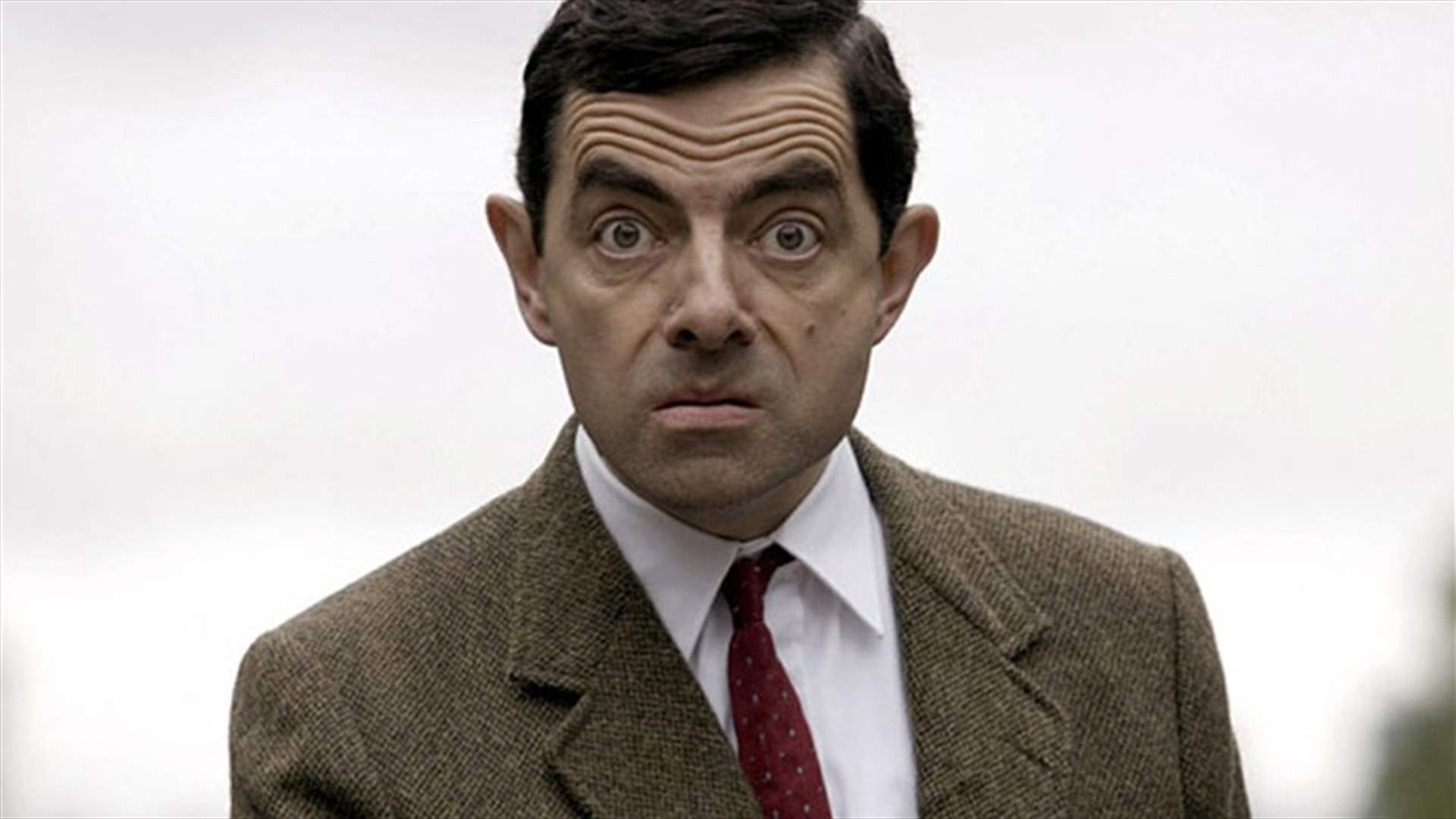 "مستر بين" يُطلق زوجته بعد ارتباطه بممثلة شابة