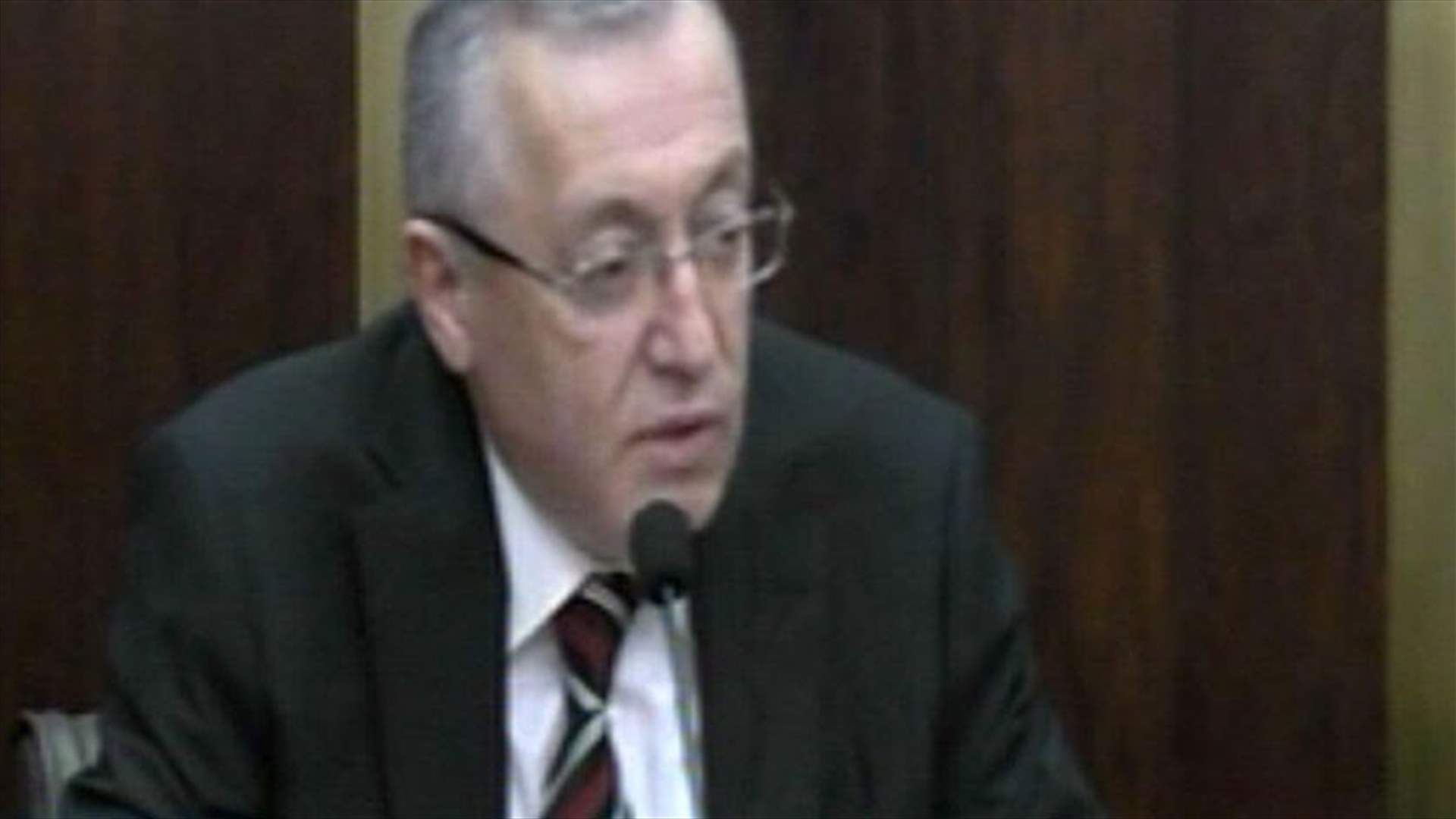 MP Fatfat denies owning trading companies 