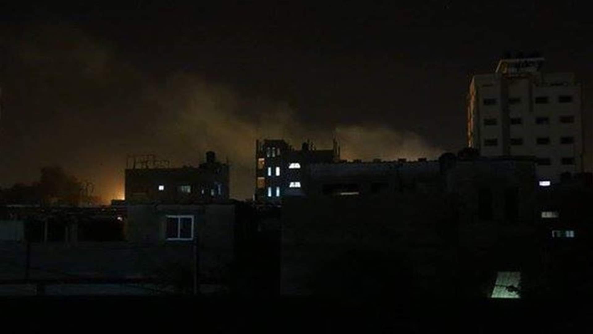 الطيران الاسرائيلي يقصف ثلاثة مواقع لفصائل في غزة