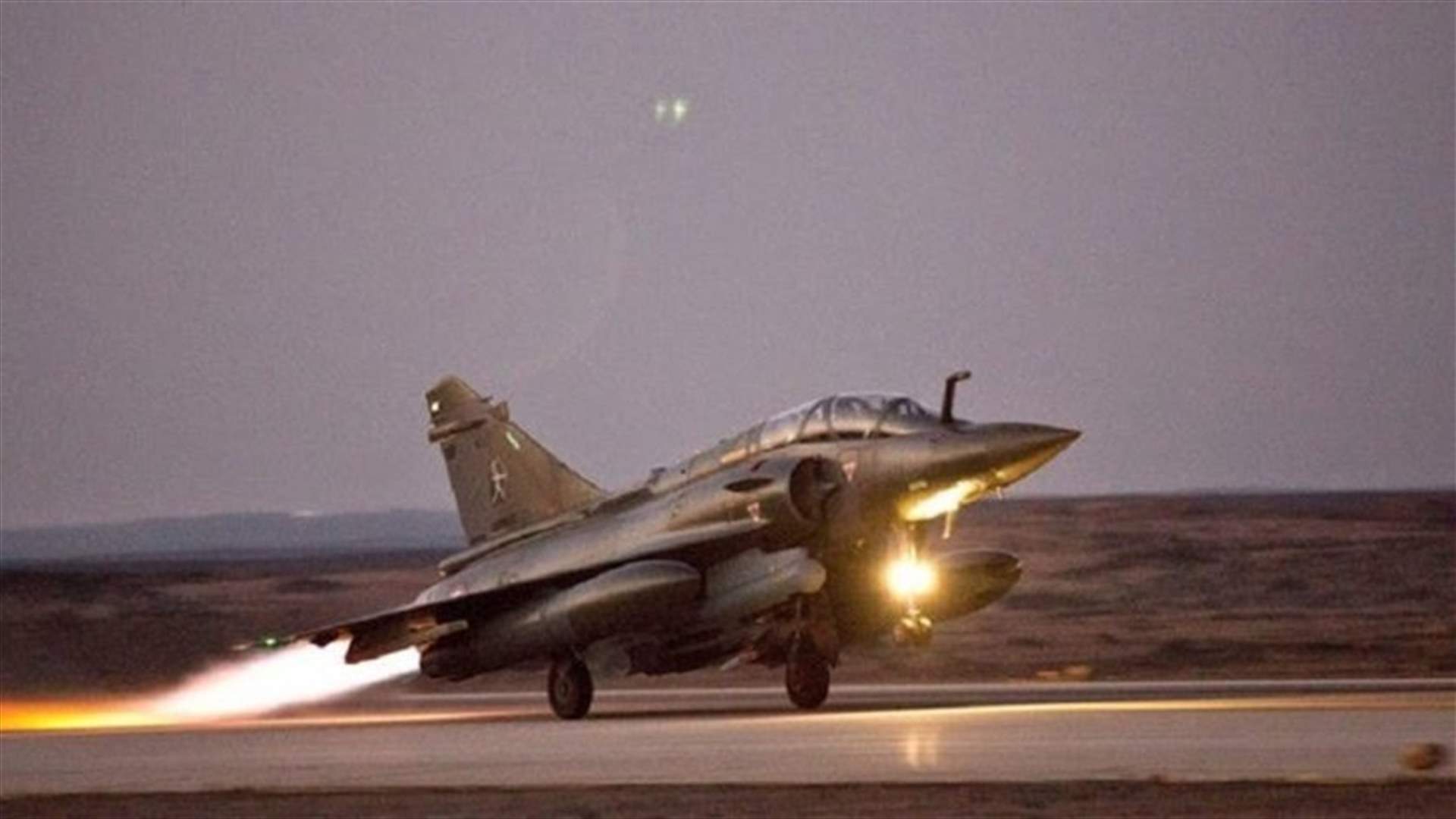 Air strikes kill at least 33 Islamic State fighters: monitor  