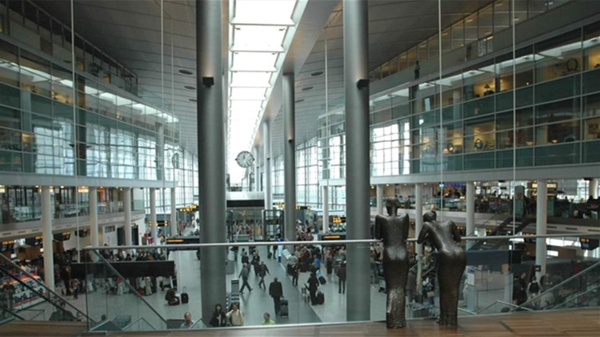 مطار كوبنهاغن يخلي صالة ركاب للاشتباه في حقيبة