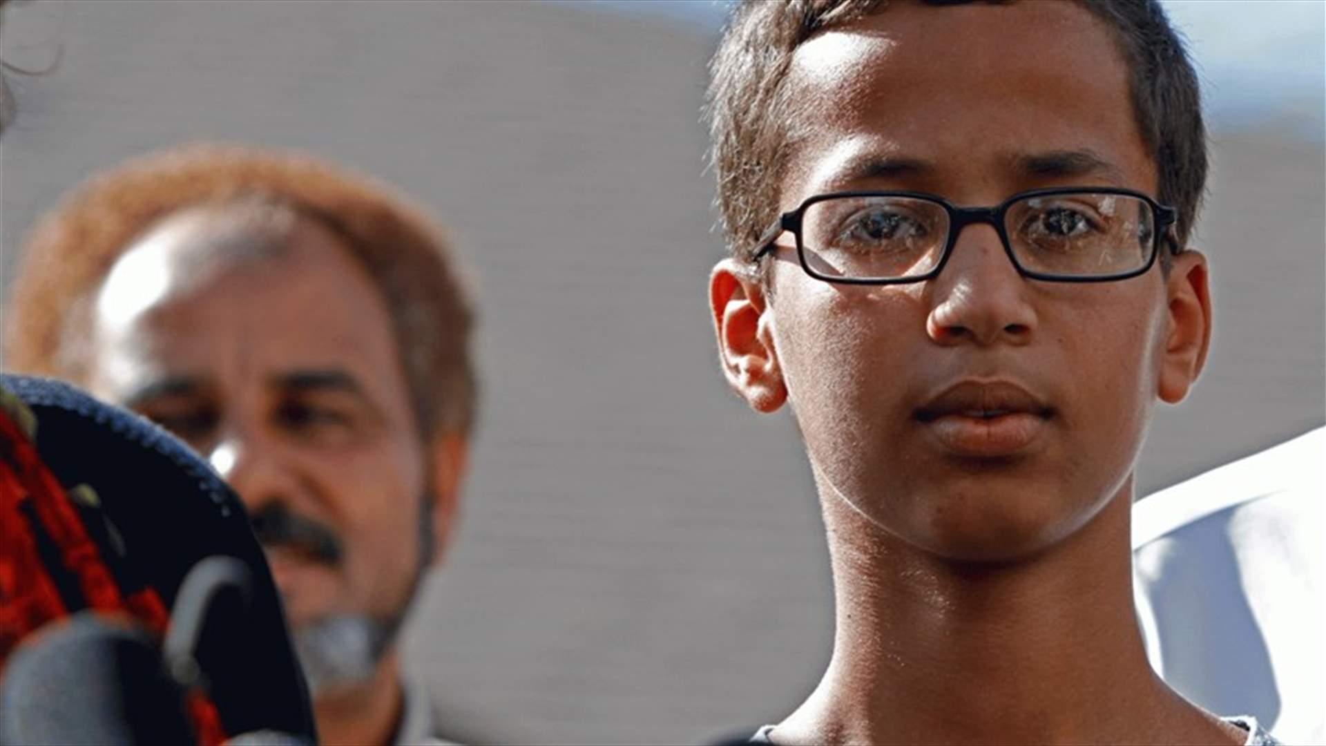 بعد "الساعة القنبلة"... عائلة أحمد محمد تطالب بتعويض 15 مليون دولار