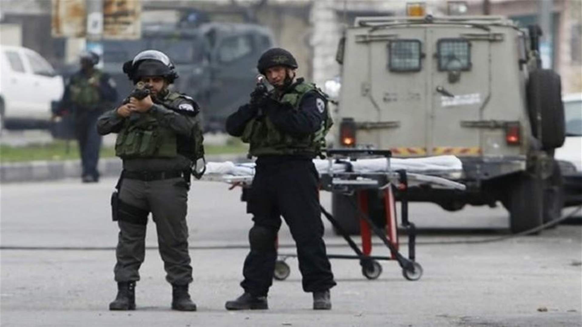 مقتل فلسطيني واصابة فتاة في محاولتي طعن في الضفة الغربية  