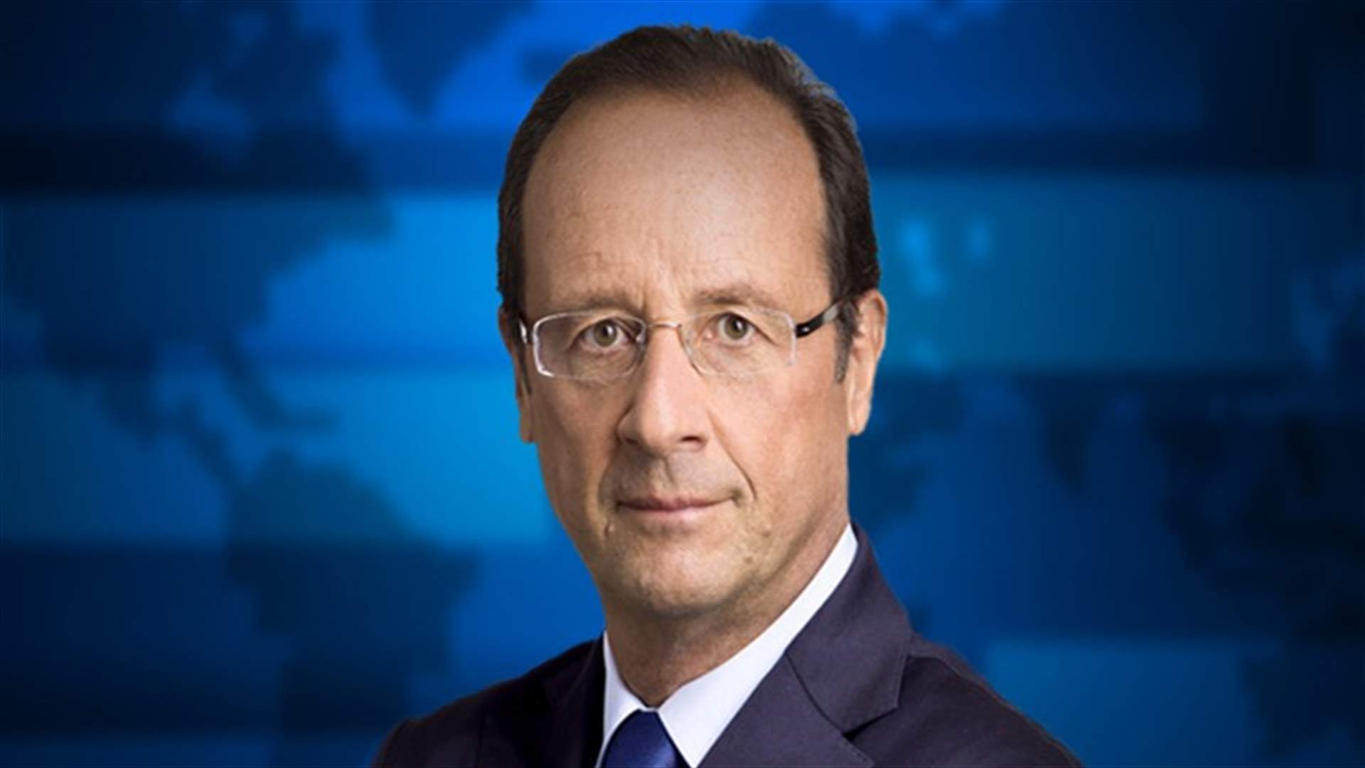 France&#39;s Hollande visits Charles de Gaulle aircraft carrier off the Syrian coast