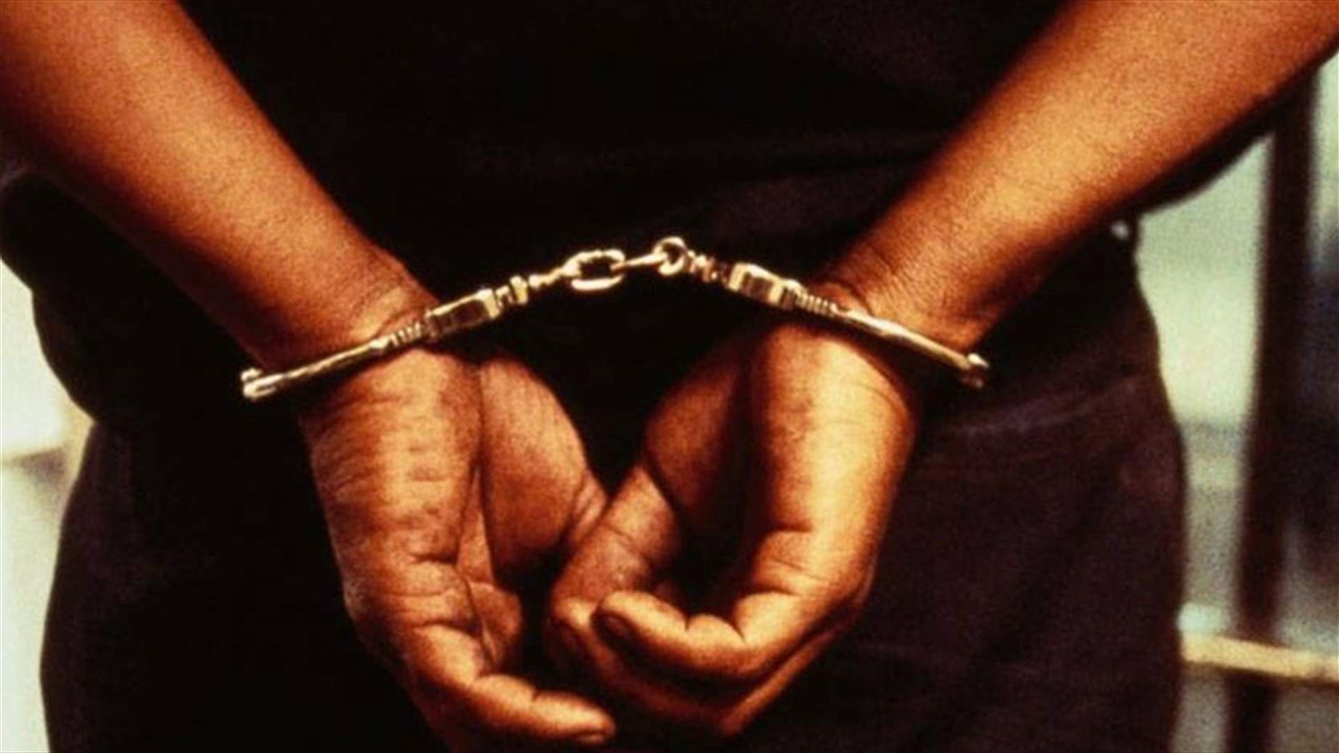 توقيف شخص بجرم تجارة أسلحة حربية في صيدا