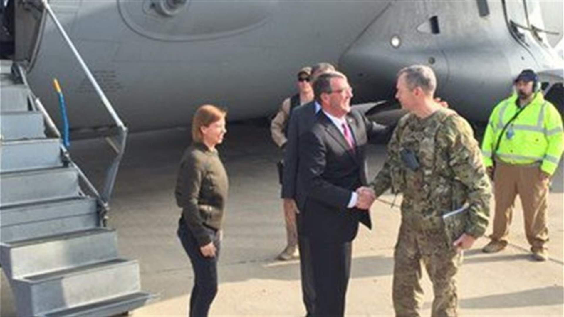 Carter, on visit to Baghdad, seeks to step up US Islamic State fight