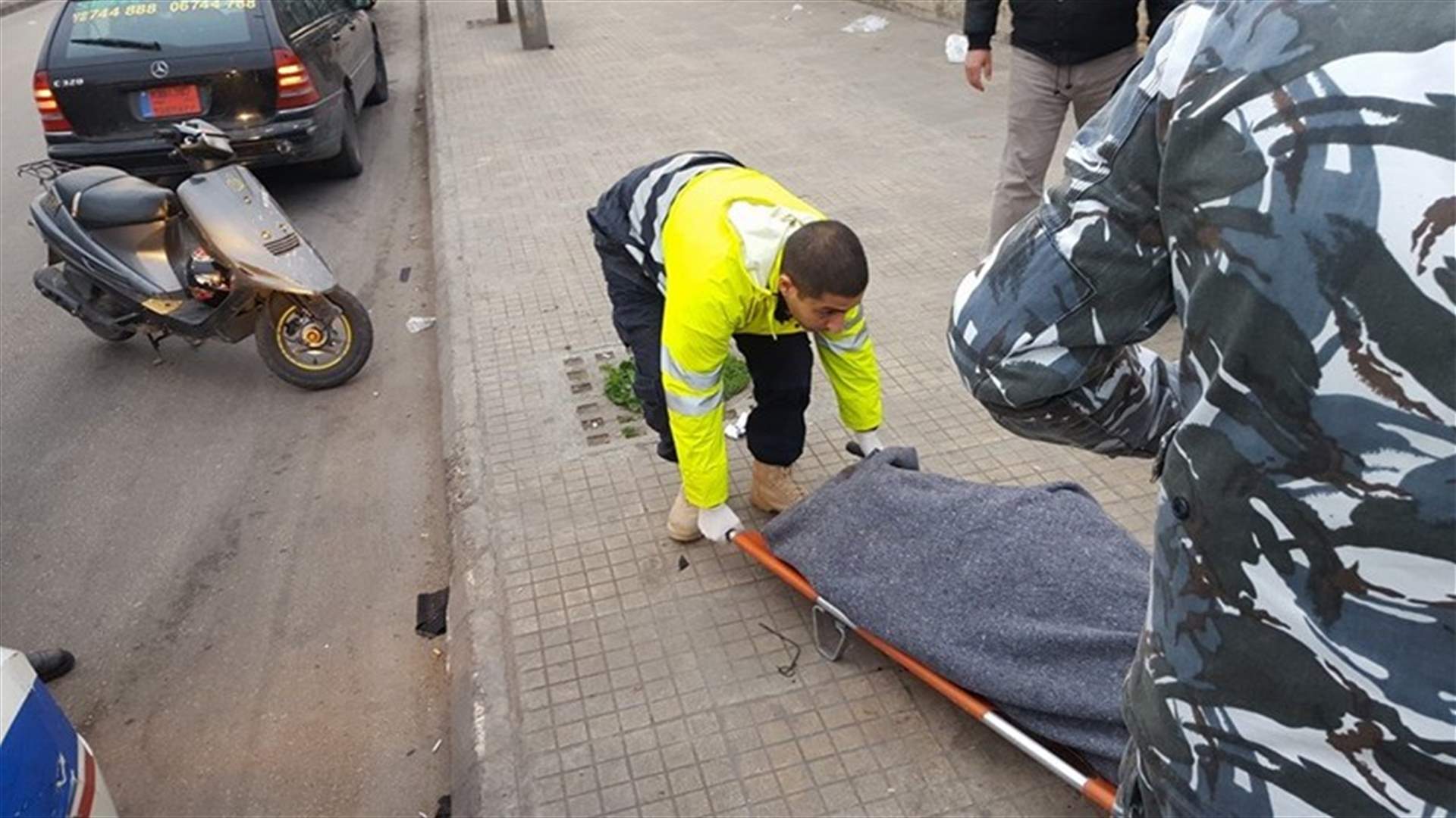 مقتل امرأة بحادث صدم في الدورة