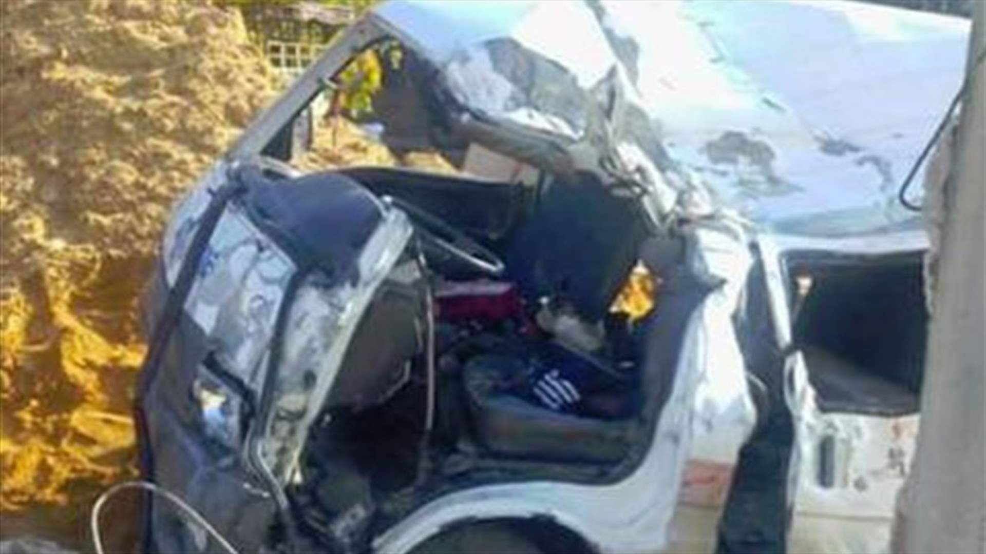 قتيل وجرحى باصطدام فان لنقل الطلاب بحائط في جبشيت