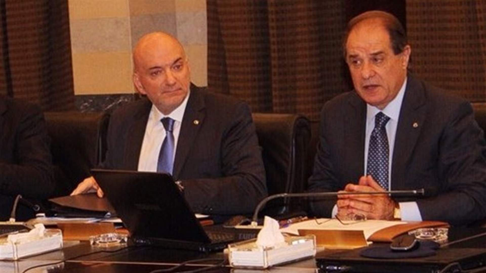 "الجمهوريّة": لهذه الأسباب اعترضت الكتائب بشأن النفايات