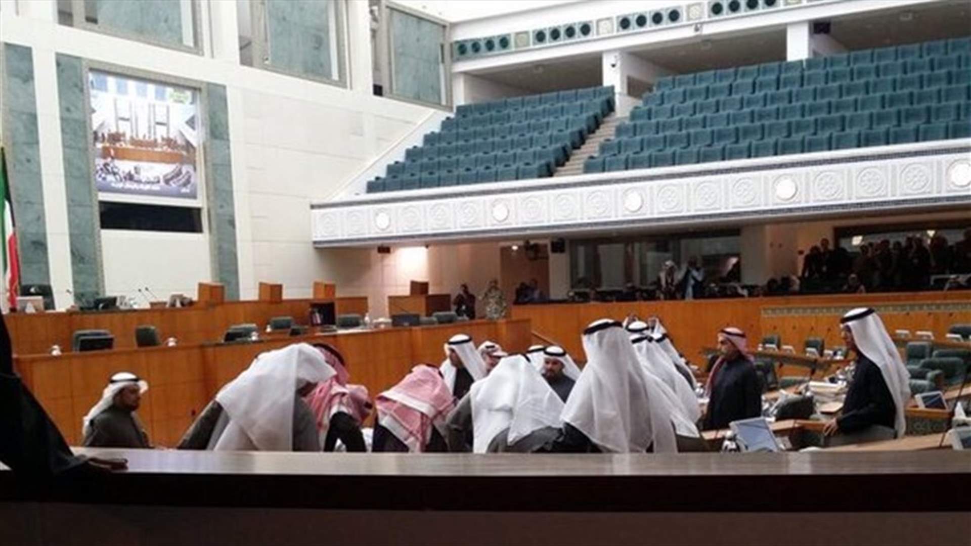 بالفيديو: وفاة نائب كويتي خلال جلسة مجلس الأمة
