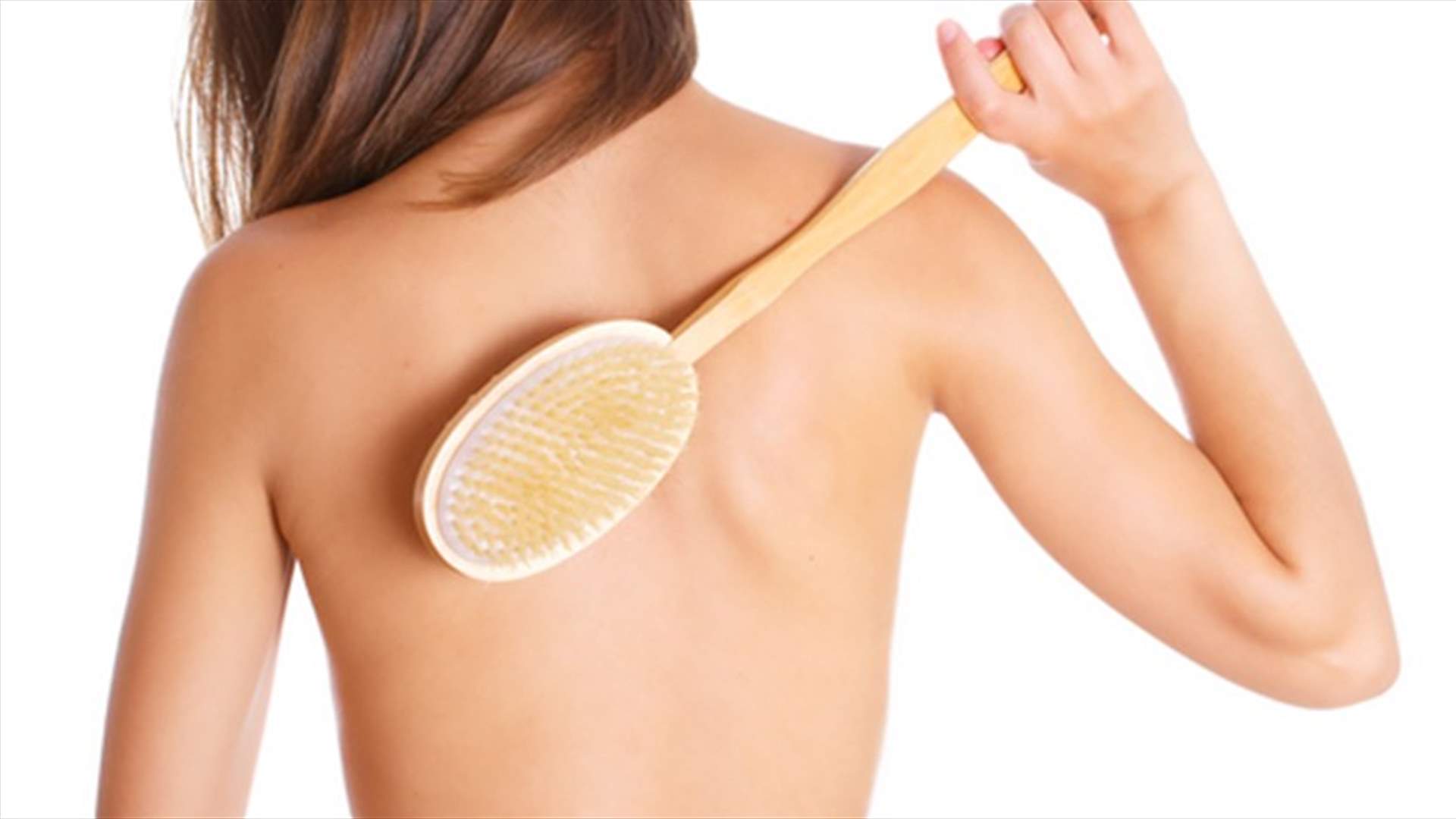 ما هي تقنيّة Dry Brush التي تمنحكِ بشرة مثالية؟