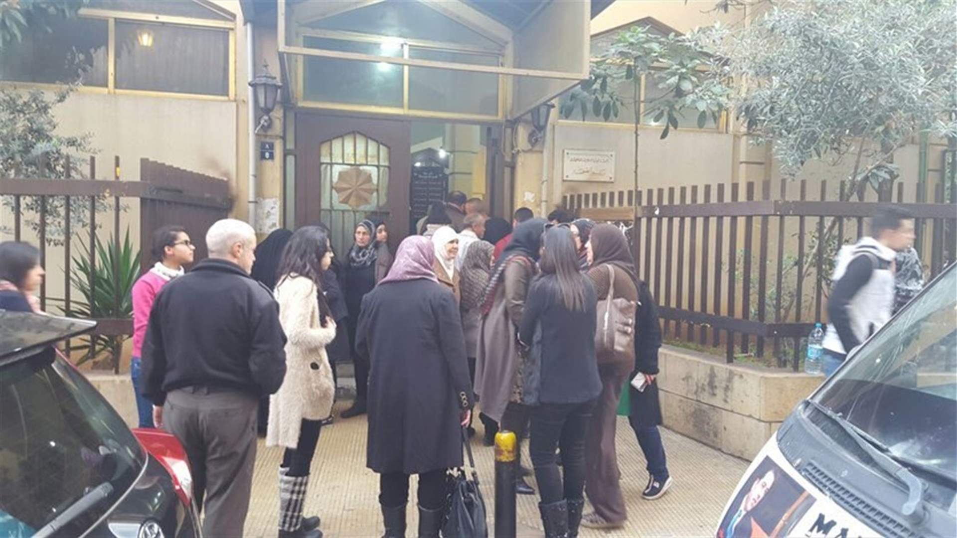 Supporters of ex-MP Yaacoub protest outside Safa Mosque 