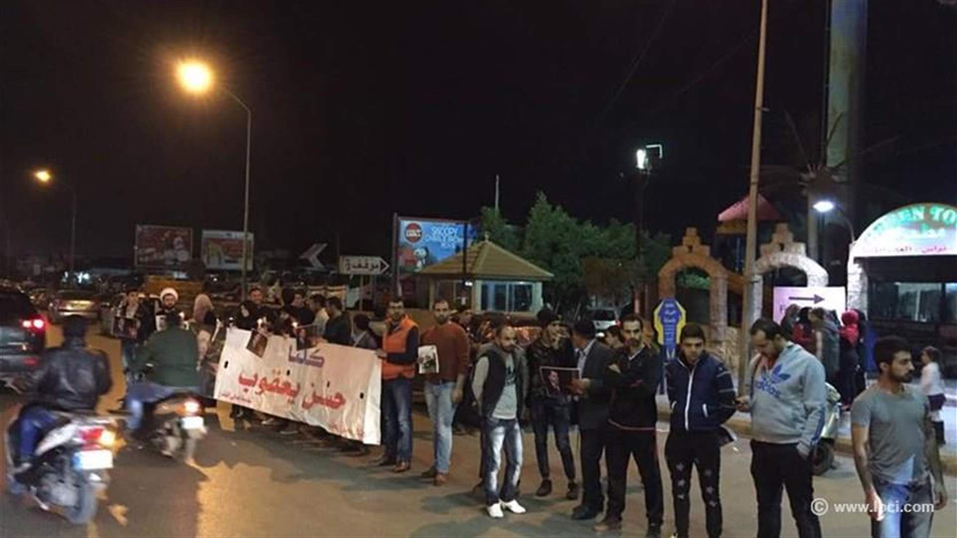 مناصرو يعقوب يقطعون طريق المطار 