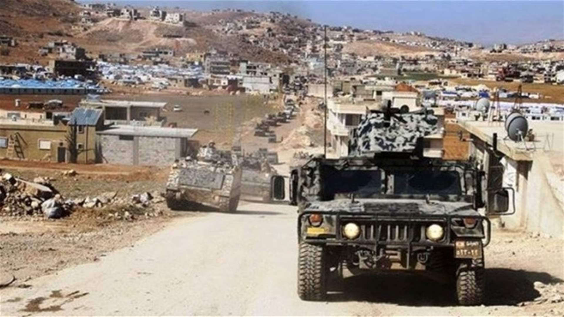 الجيش يقصف تحركات المسلحين بجرود وادي رافق في عرسال