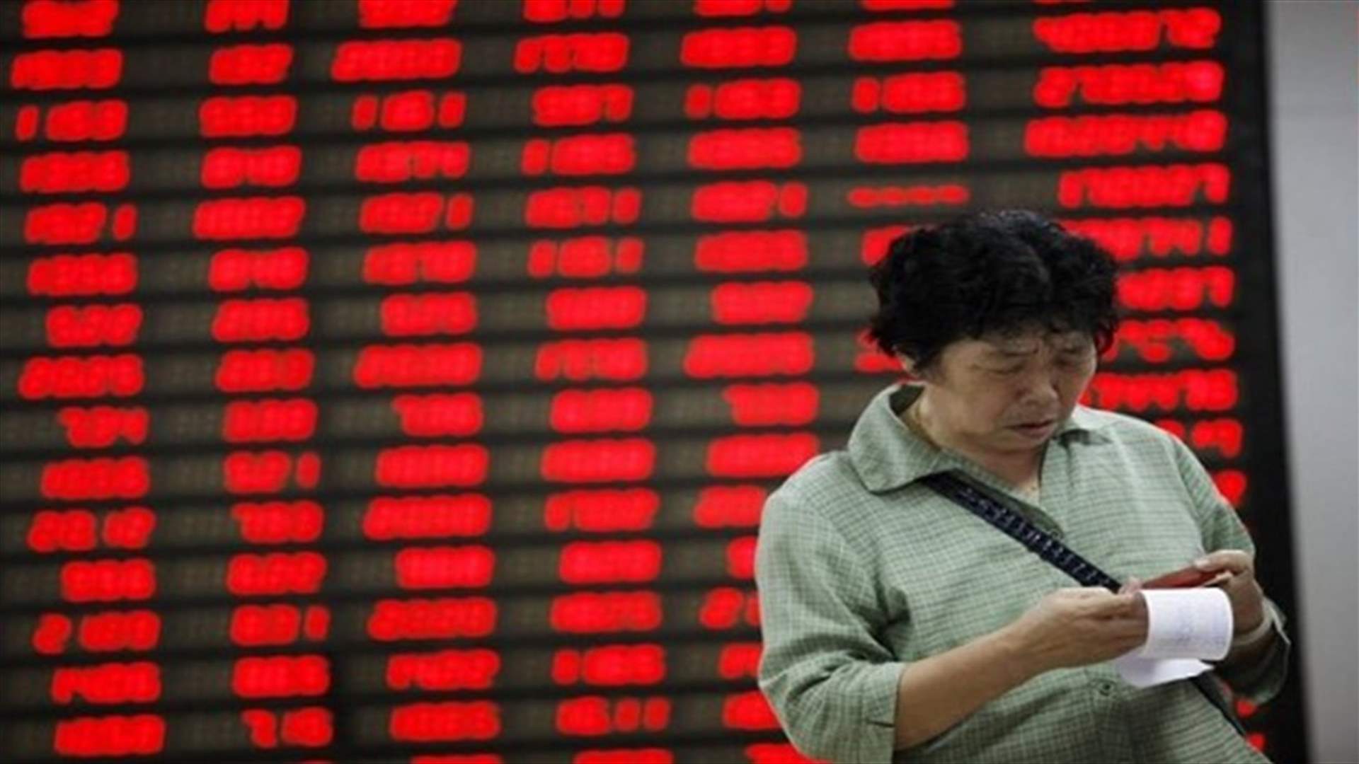 اغلاق بورصتي الصين بعد تراجعهما بنسبة سبعة بالمئة