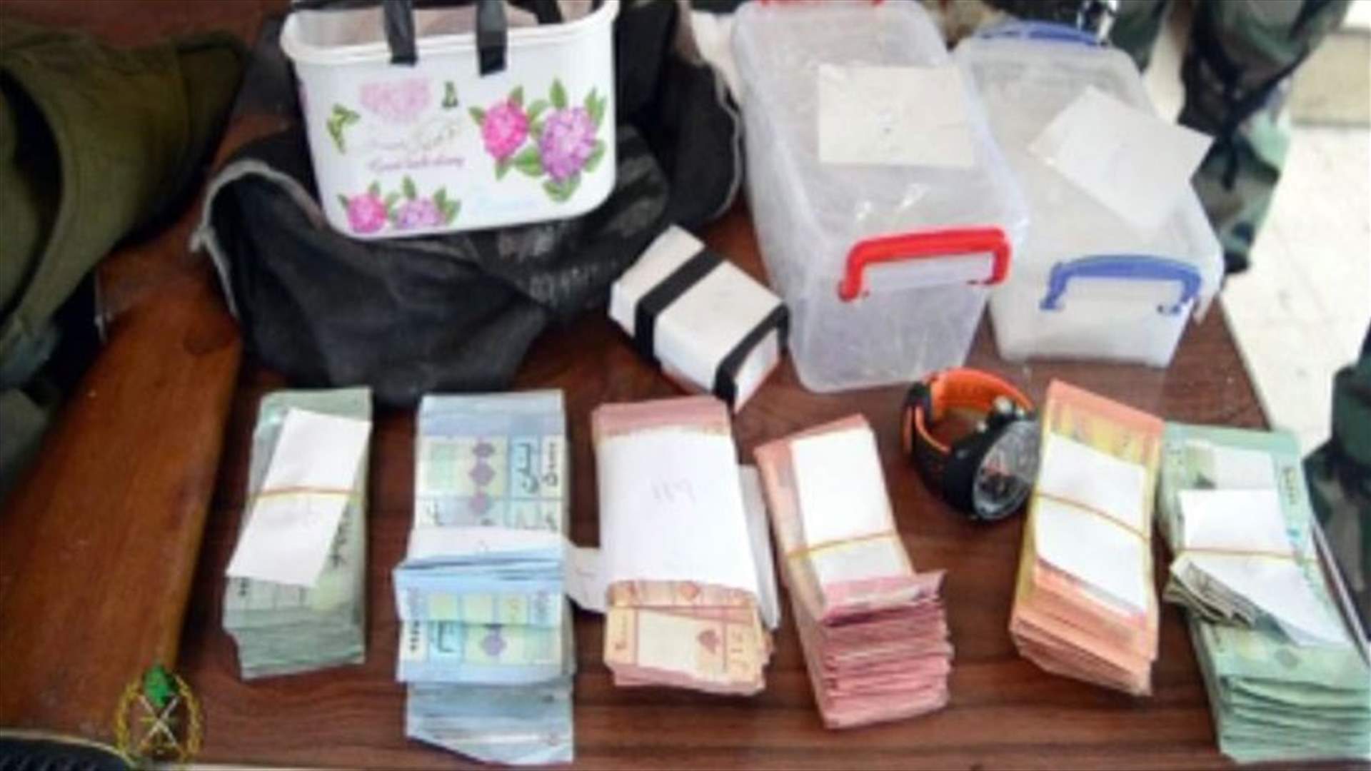 بالصور: توقيف 5 أشخاص وضبط كمية من المخدرات بالفنار 