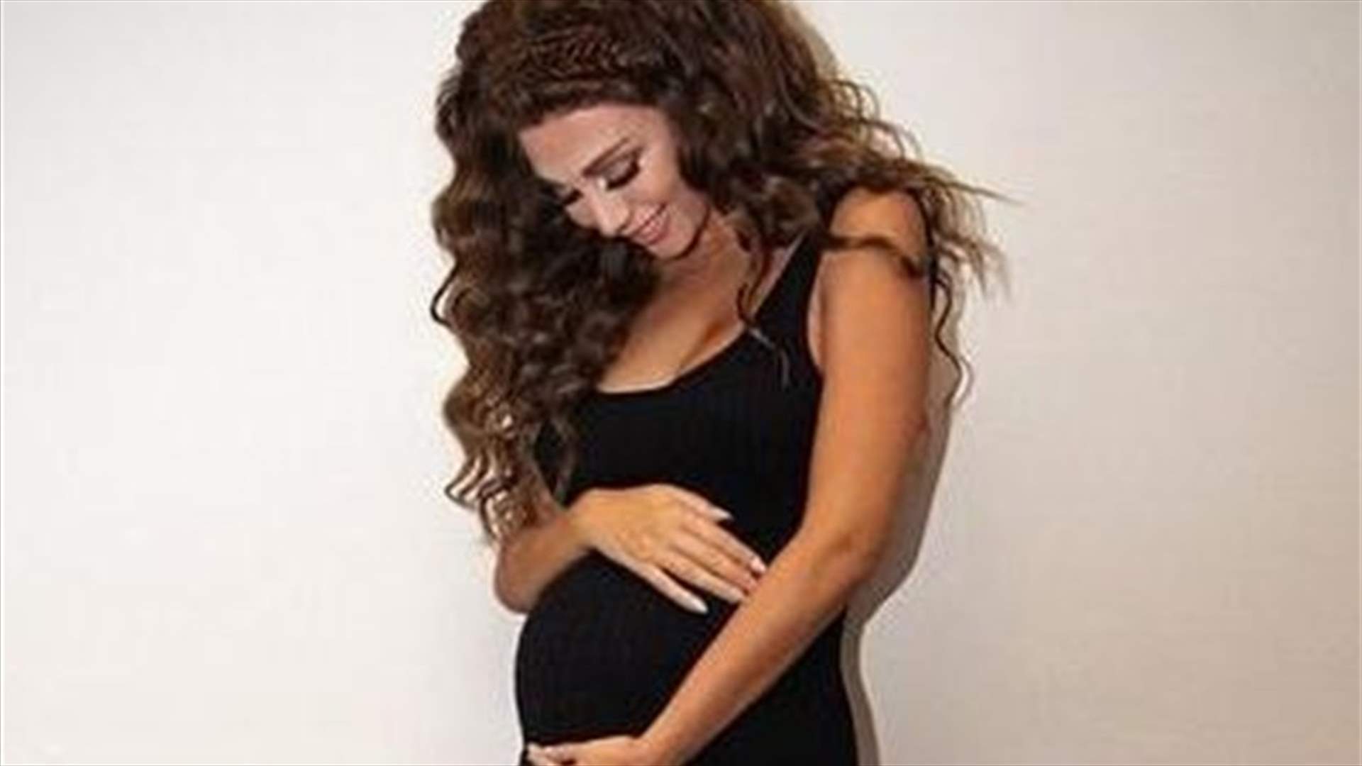 بالصورة: ميريام فارس تكشف عن جنس مولودها الجديد