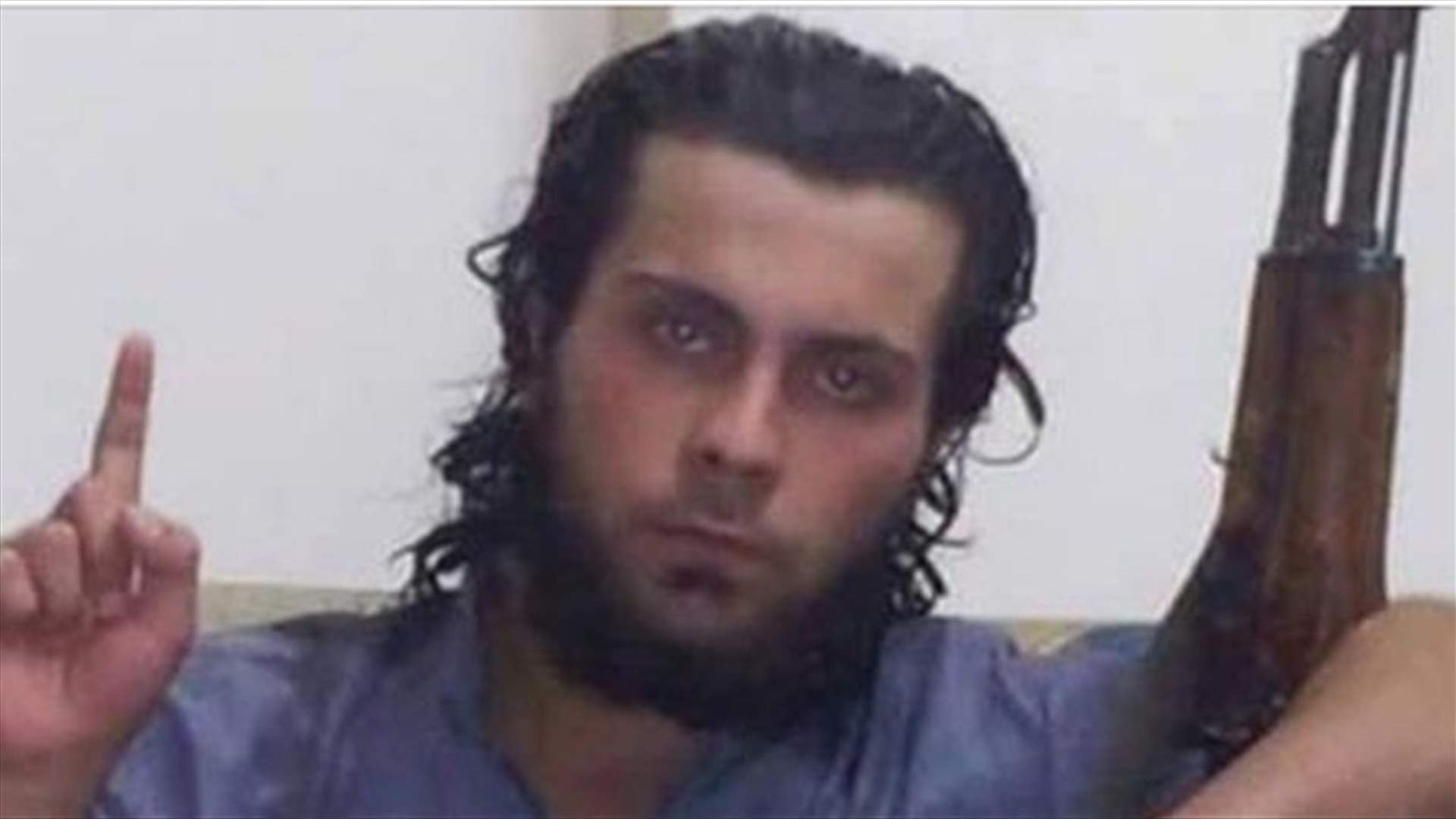 IS militant publicly executes his own mother in Raqqa