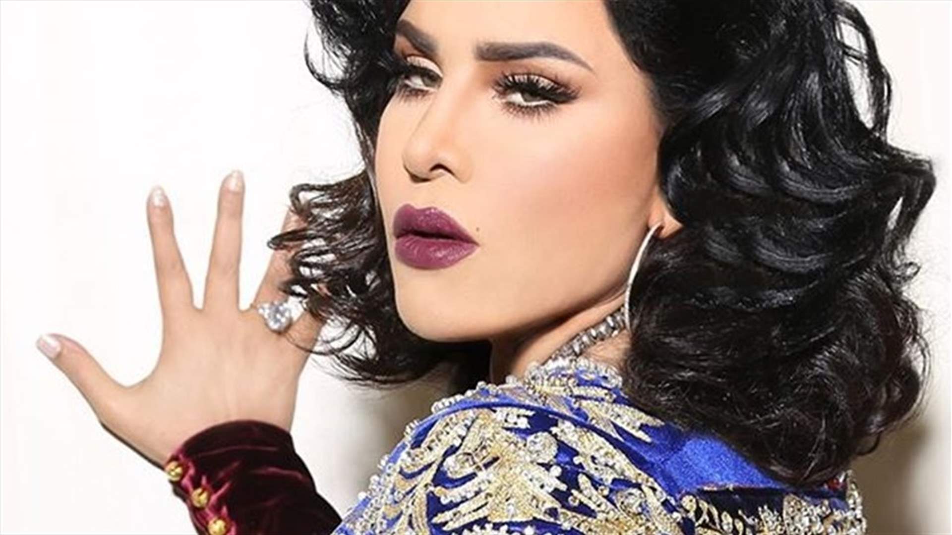 بالصورة: قدم أحلام تحوّلت الى قالب حلوى.. "هذا حال الملوك" 