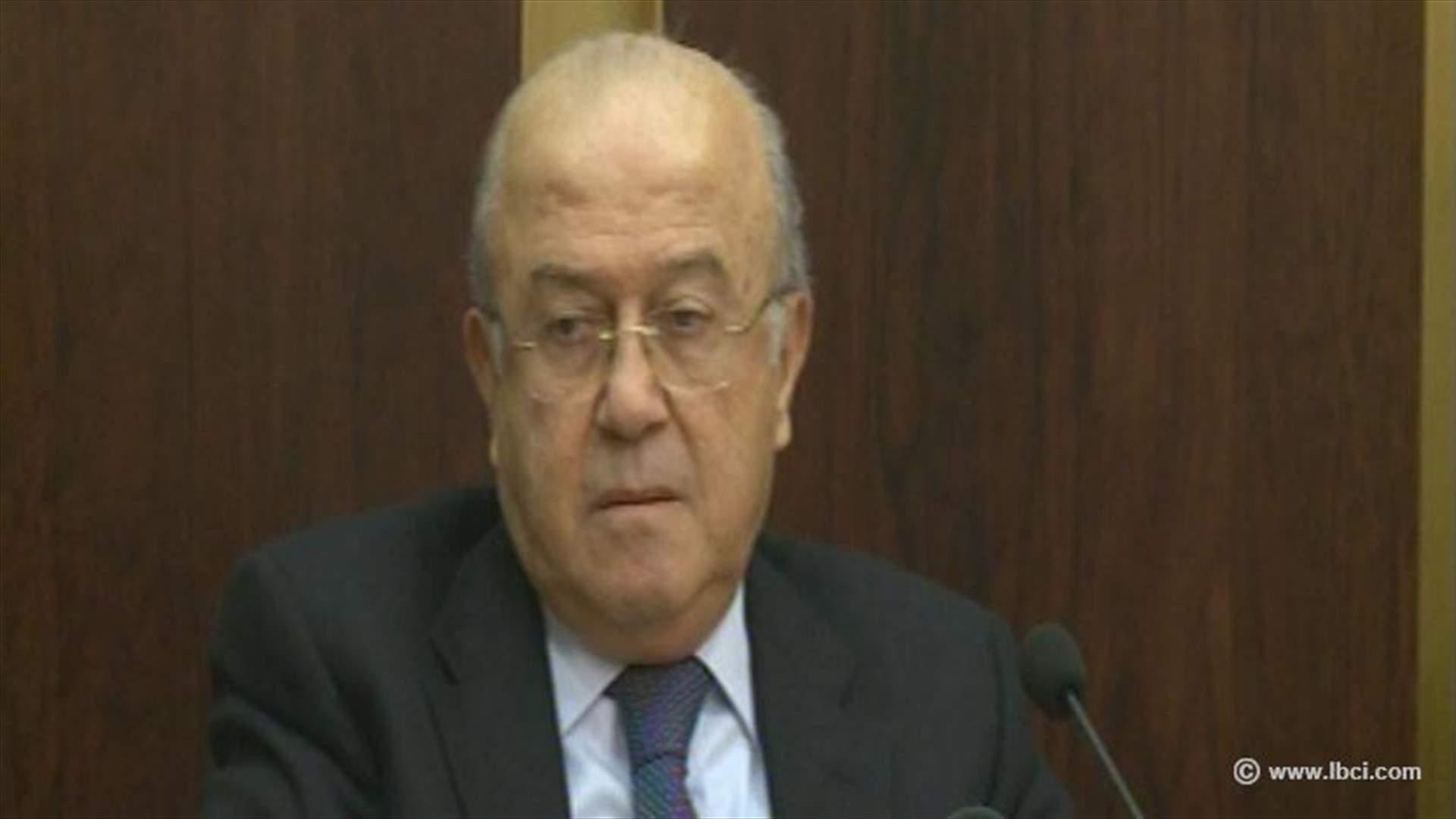 قبّاني: لبنان يغرق أكثر فأكثر في الطائفية والفساد